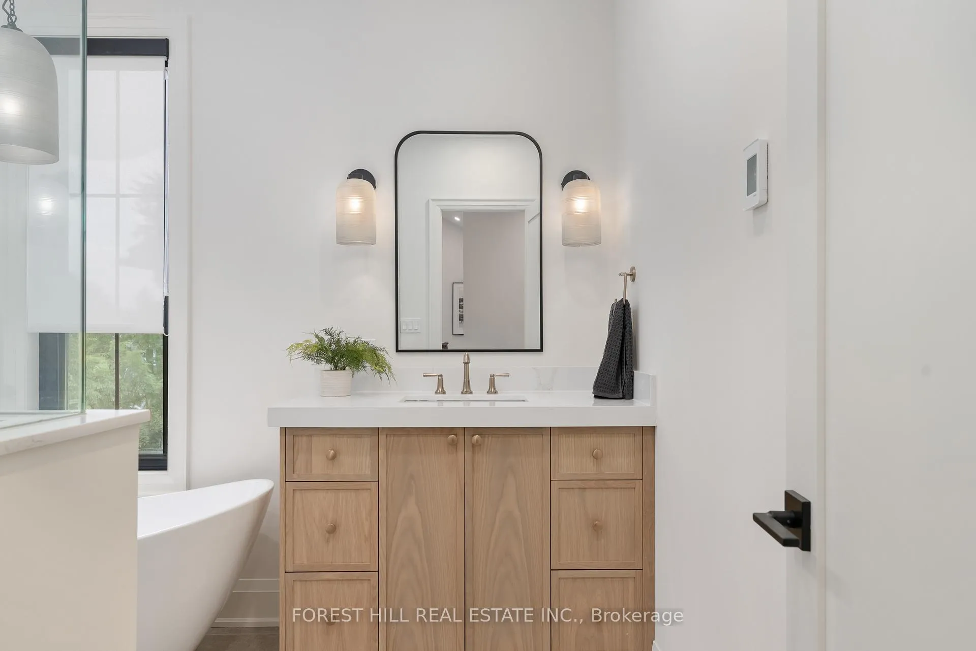 Photo 52 of 271 Codrington Street, Barrie, Codrington — HOMEH