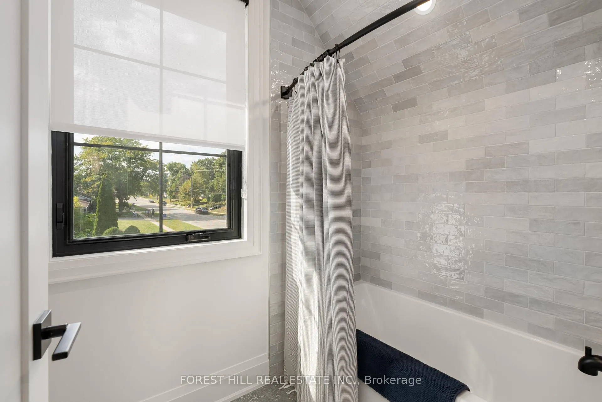 Photo 65 of 271 Codrington Street, Barrie, Codrington — HOMEH