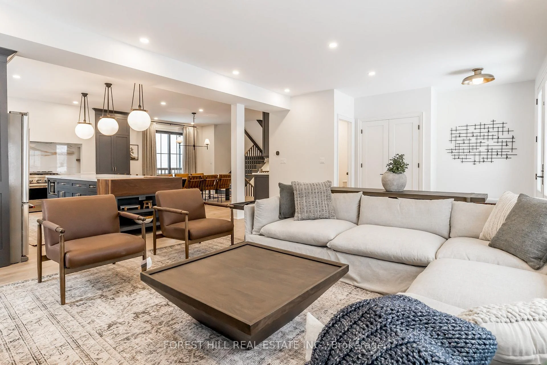 Photo 2 of 271 Codrington Street, Barrie, Codrington — HOMEH