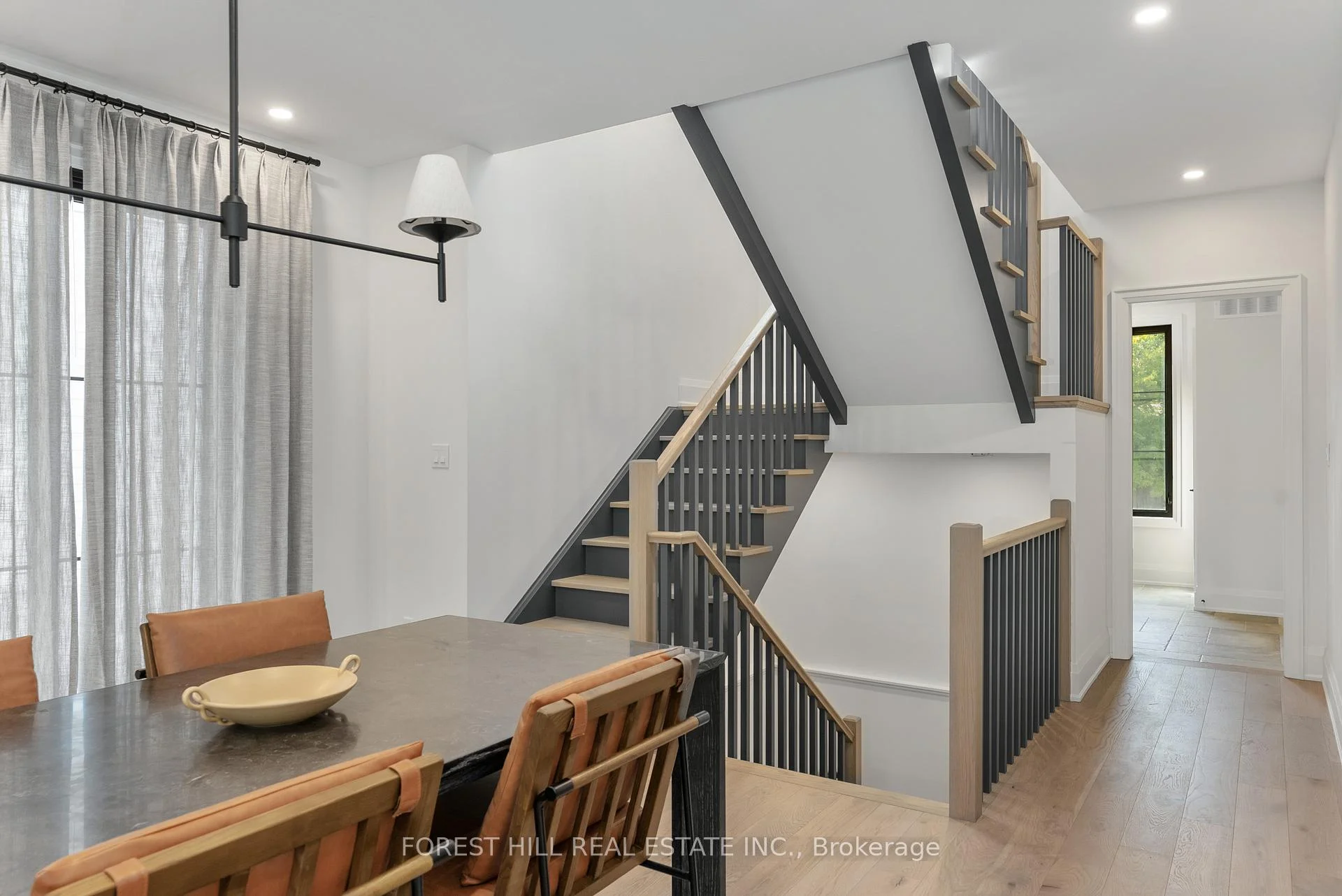 Photo 23 of 271 Codrington Street, Barrie, Codrington — HOMEH