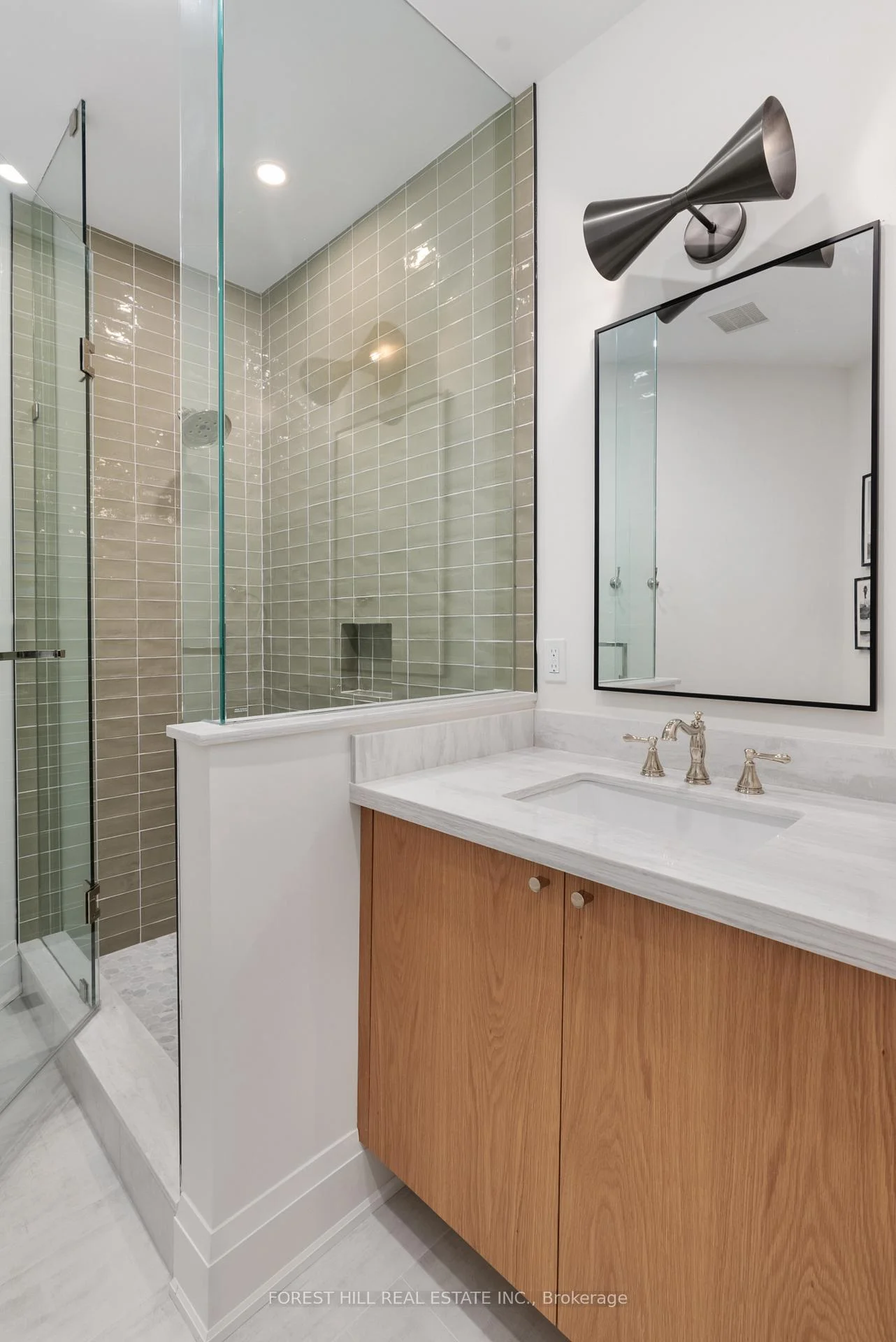 Photo 68 of 271 Codrington Street, Barrie, Codrington — HOMEH