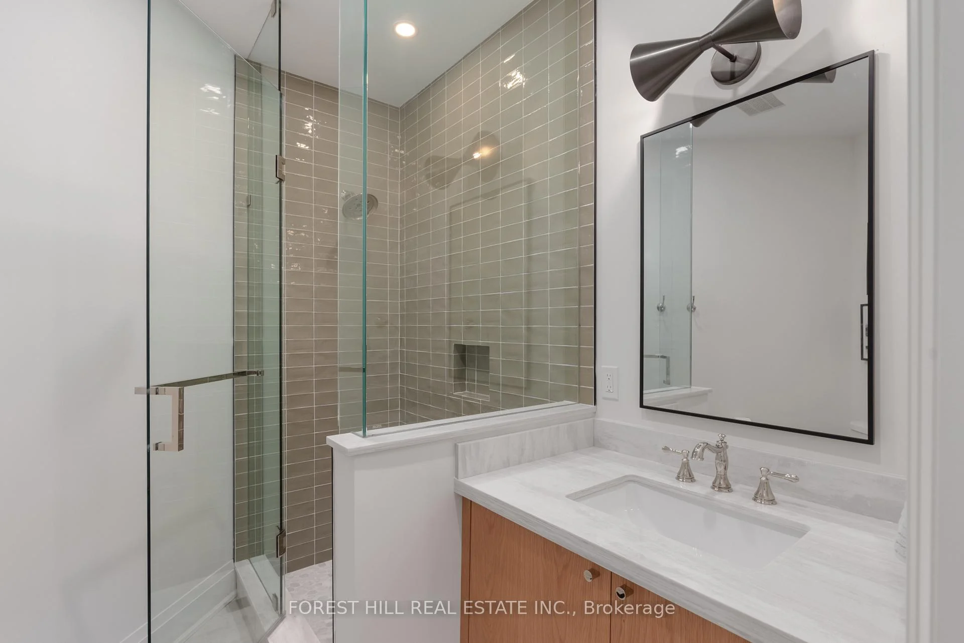 Photo 72 of 271 Codrington Street, Barrie, Codrington — HOMEH