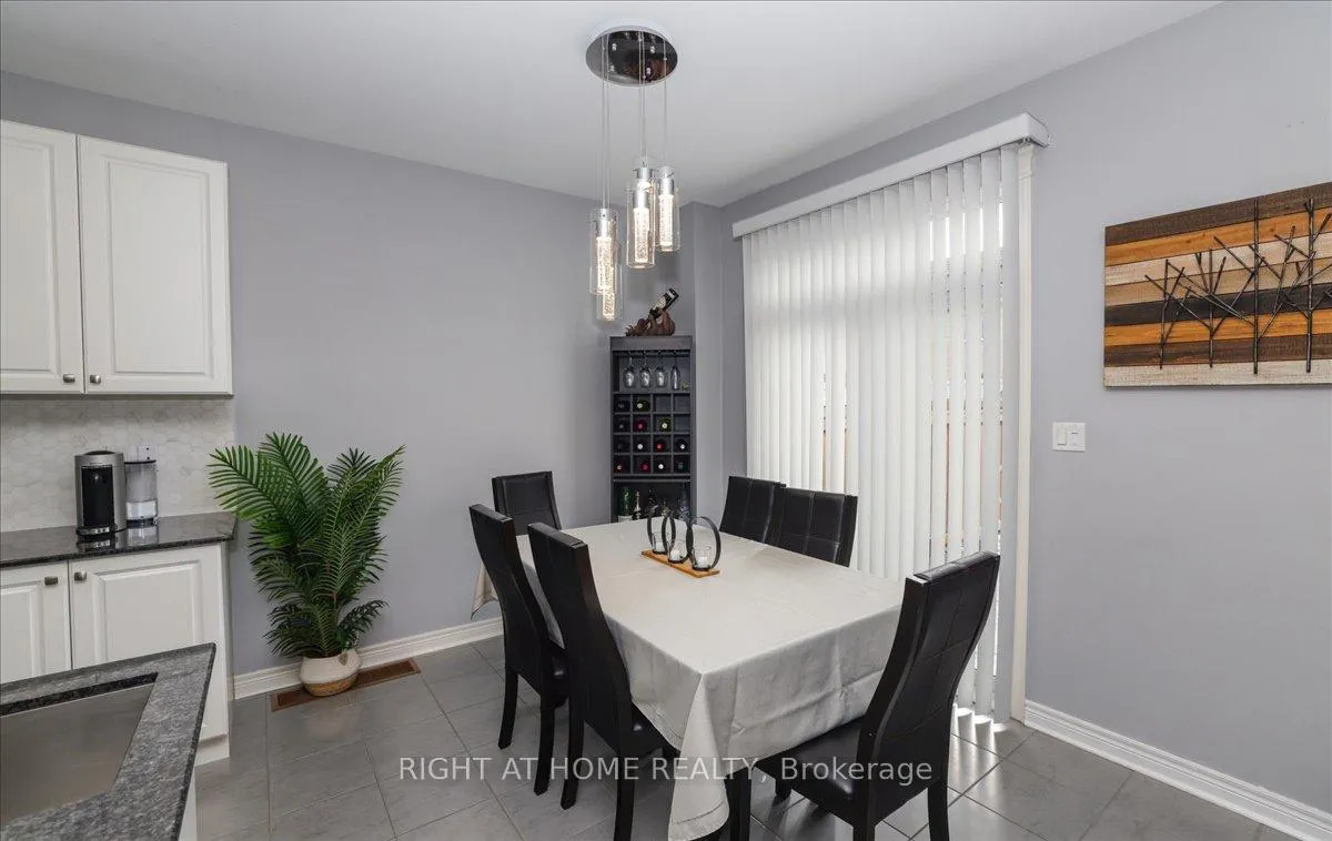 Photo 14 of 24 Prady Lane, New Tecumseth, Tottenham — HOMEH
