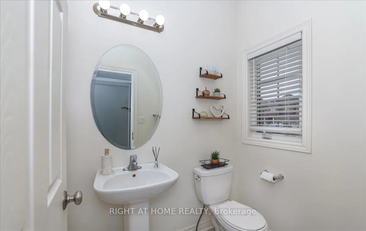 Photo 15 of 24 Prady Lane, New Tecumseth, Tottenham — HOMEH