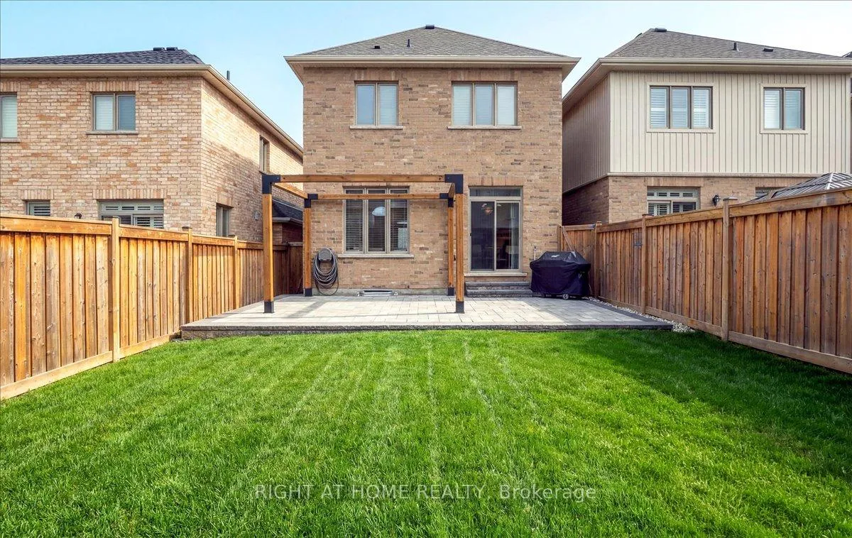 Photo 26 of 24 Prady Lane, New Tecumseth, Tottenham — HOMEH