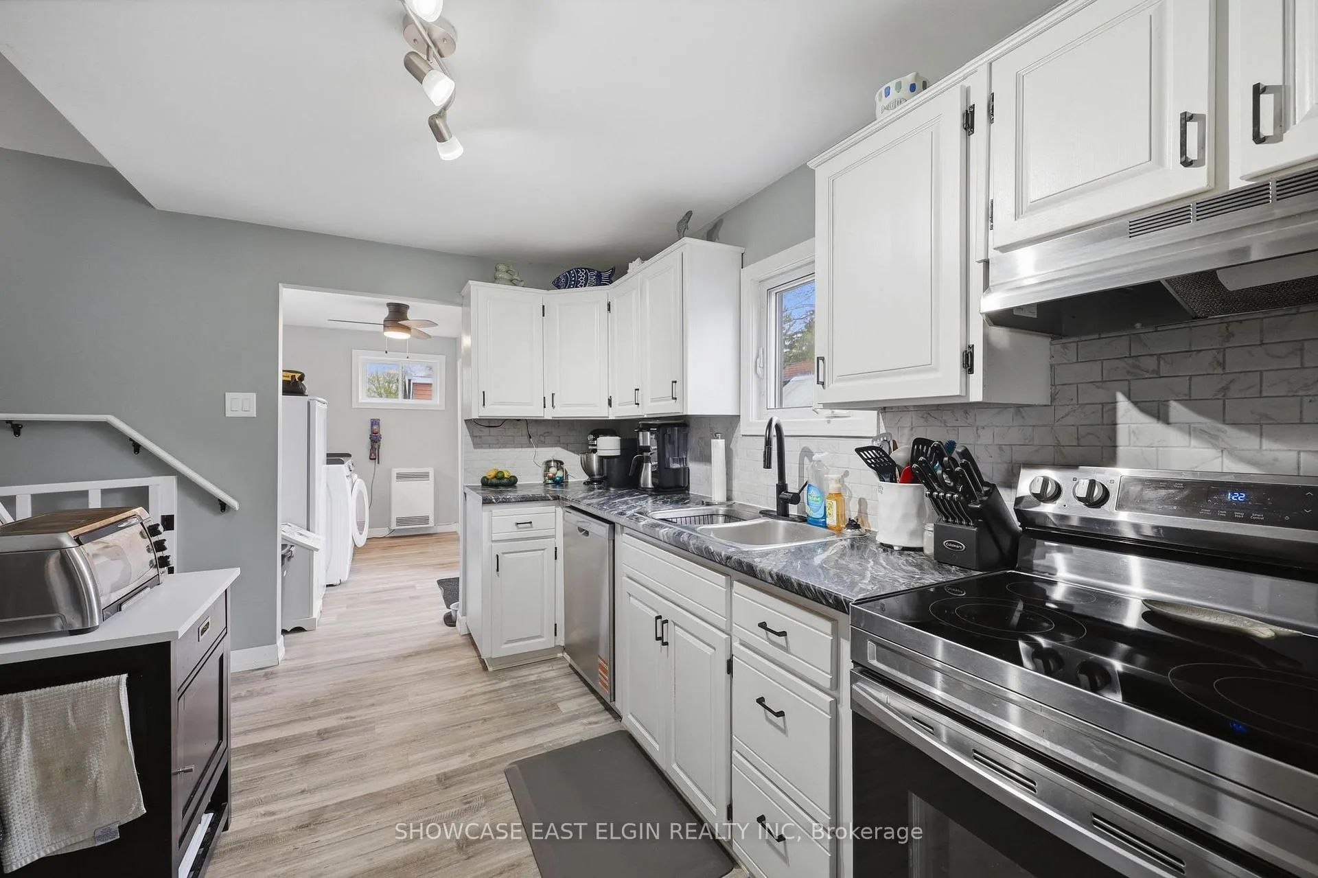 Photo 9 of 27 Linden Street, Aylmer — HOMEH