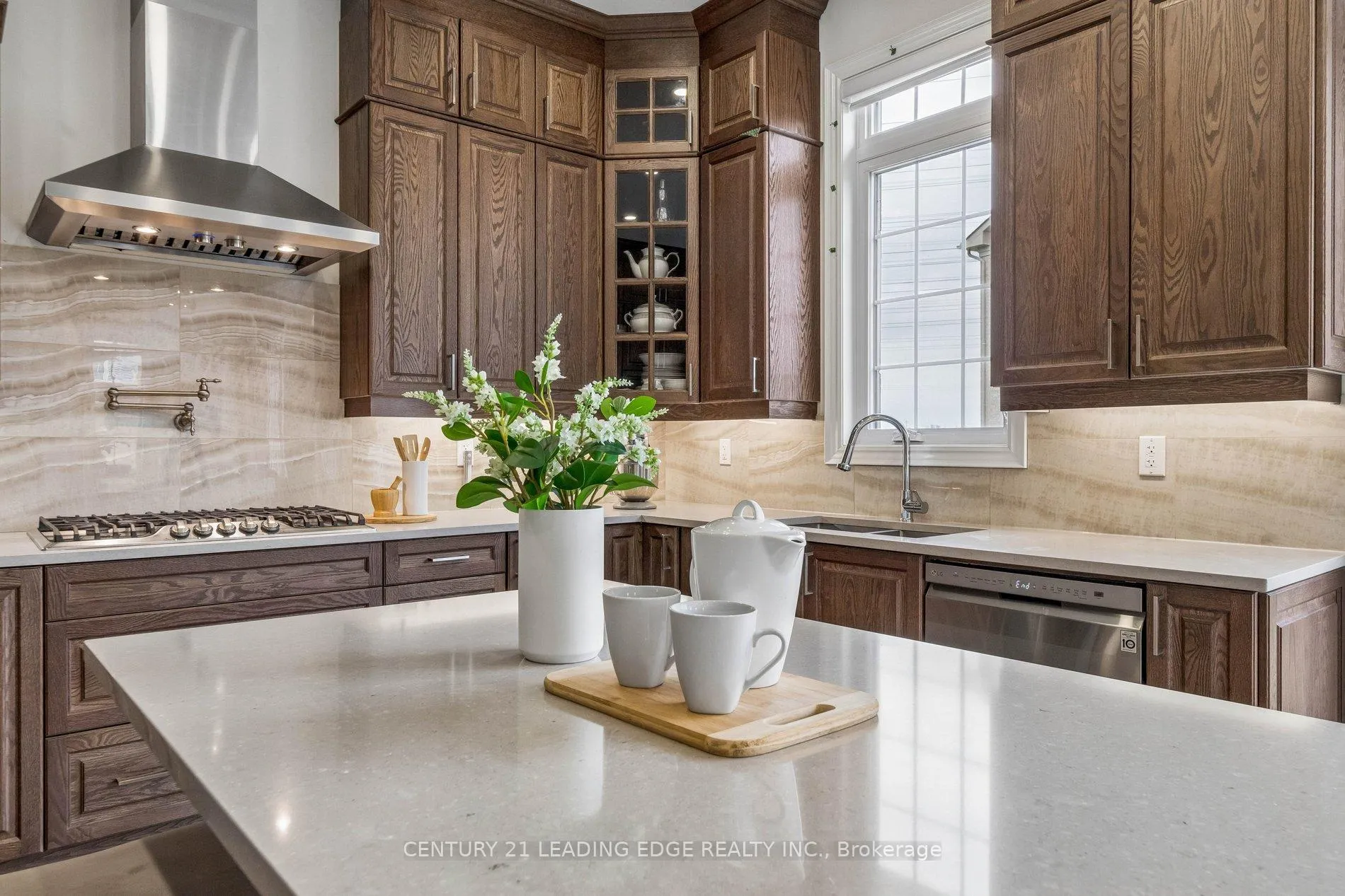 Photo 12 of 2636 Craftsman Drive, Oshawa, Windfields — HOMEH