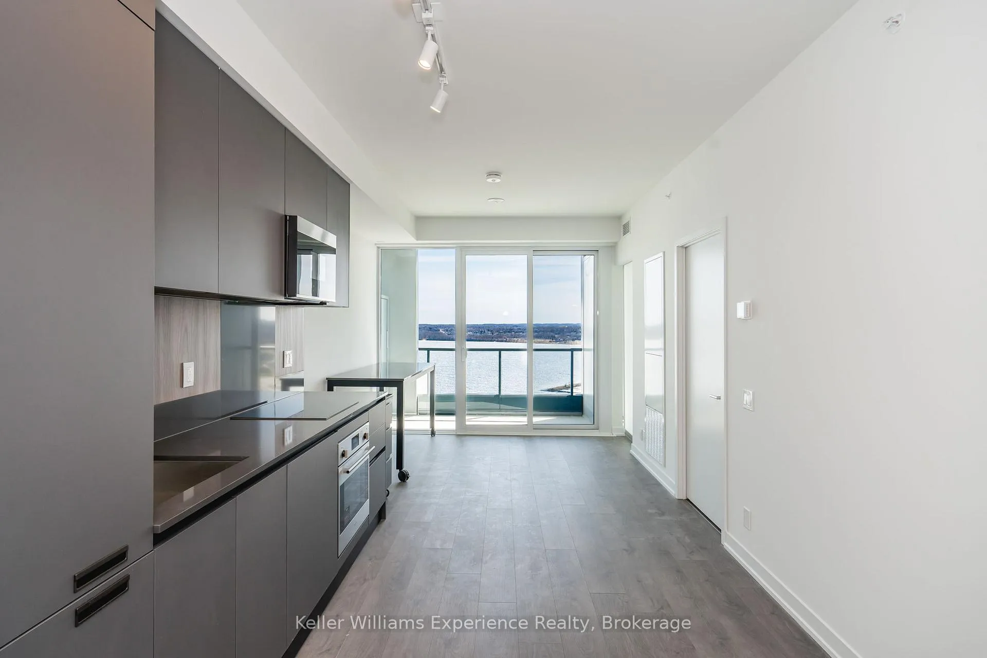 Photo 8 of Unit 1910, 39 Mary Street, Barrie, City Centre — HOMEH
