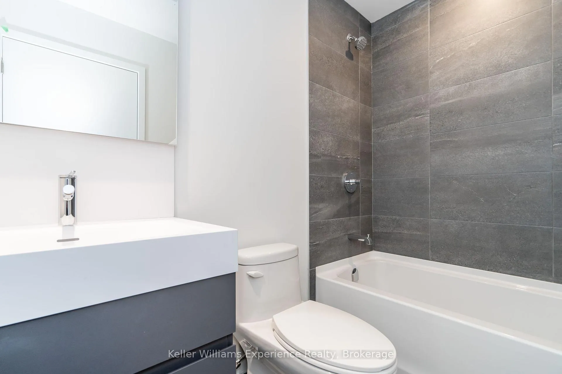 Photo 20 of Unit 1910, 39 Mary Street, Barrie, City Centre — HOMEH