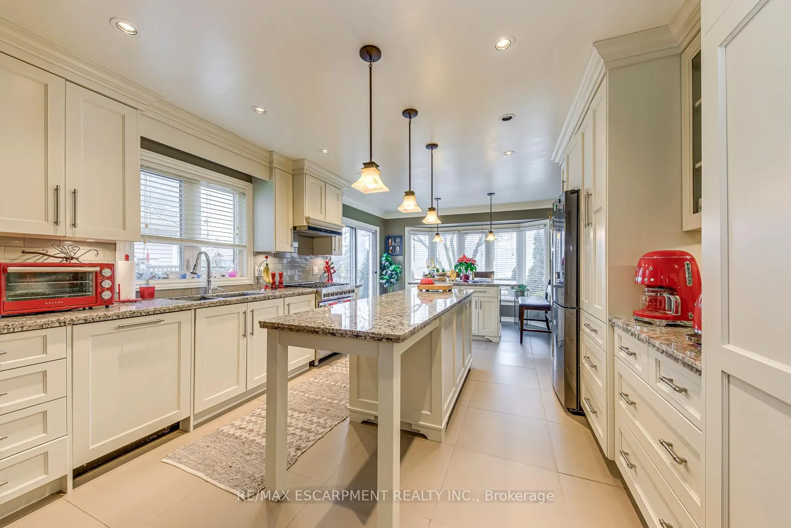 Photo 13 of 4220 Millcroft Park Drive, Burlington, Rose — HOMEH