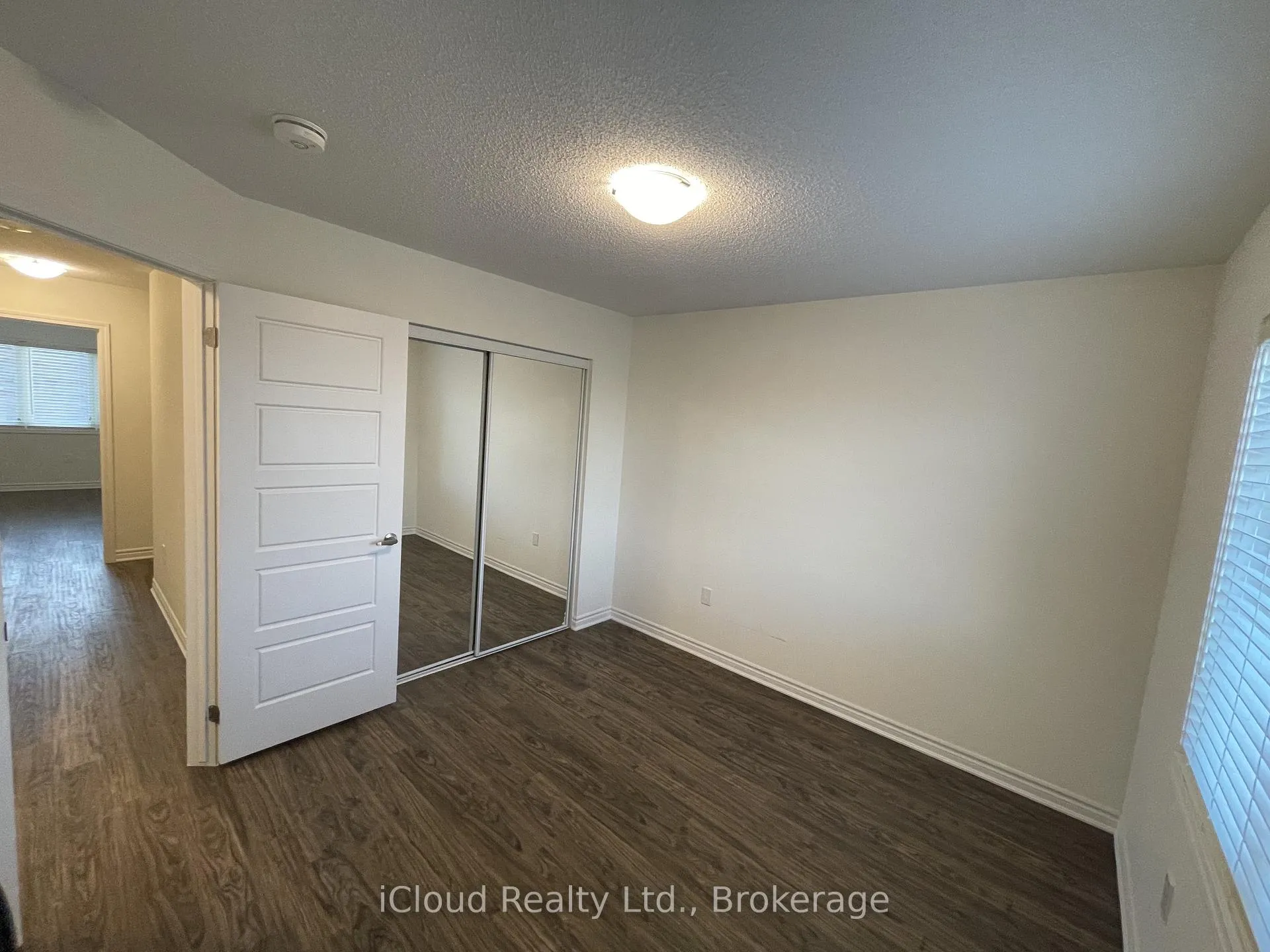 Photo 35 of 1360 Sycamore Gardens, Milton, Cobban — HOMEH