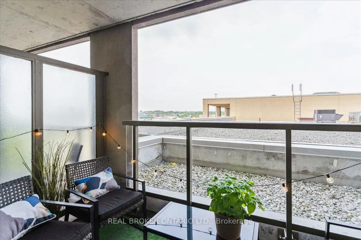Photo 9 of Unit 401, 1215 Bayly Street, Pickering, Bay Ridges — HOMEH