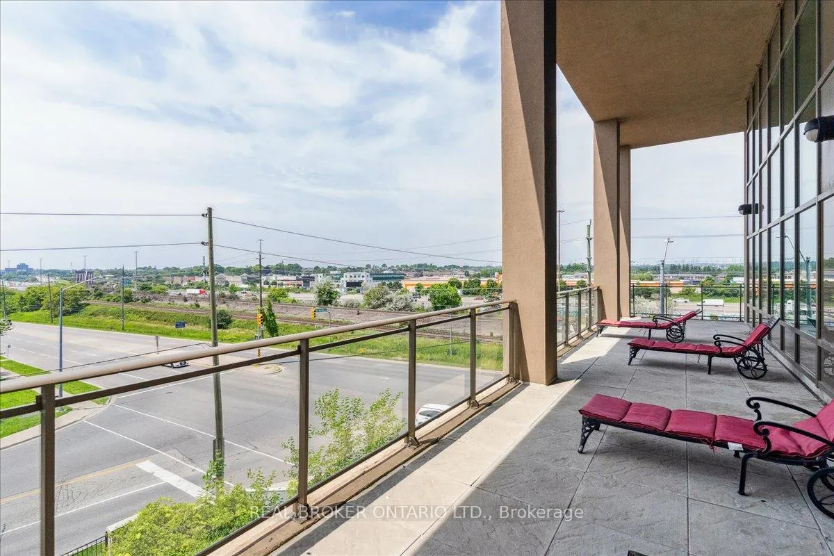 Photo 12 of Unit 401, 1215 Bayly Street, Pickering, Bay Ridges — HOMEH
