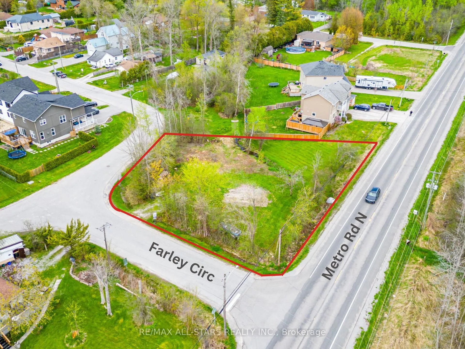 Photo 5 of Farley Circle, Georgina, Historic Lakeshore Communities — HOMEH