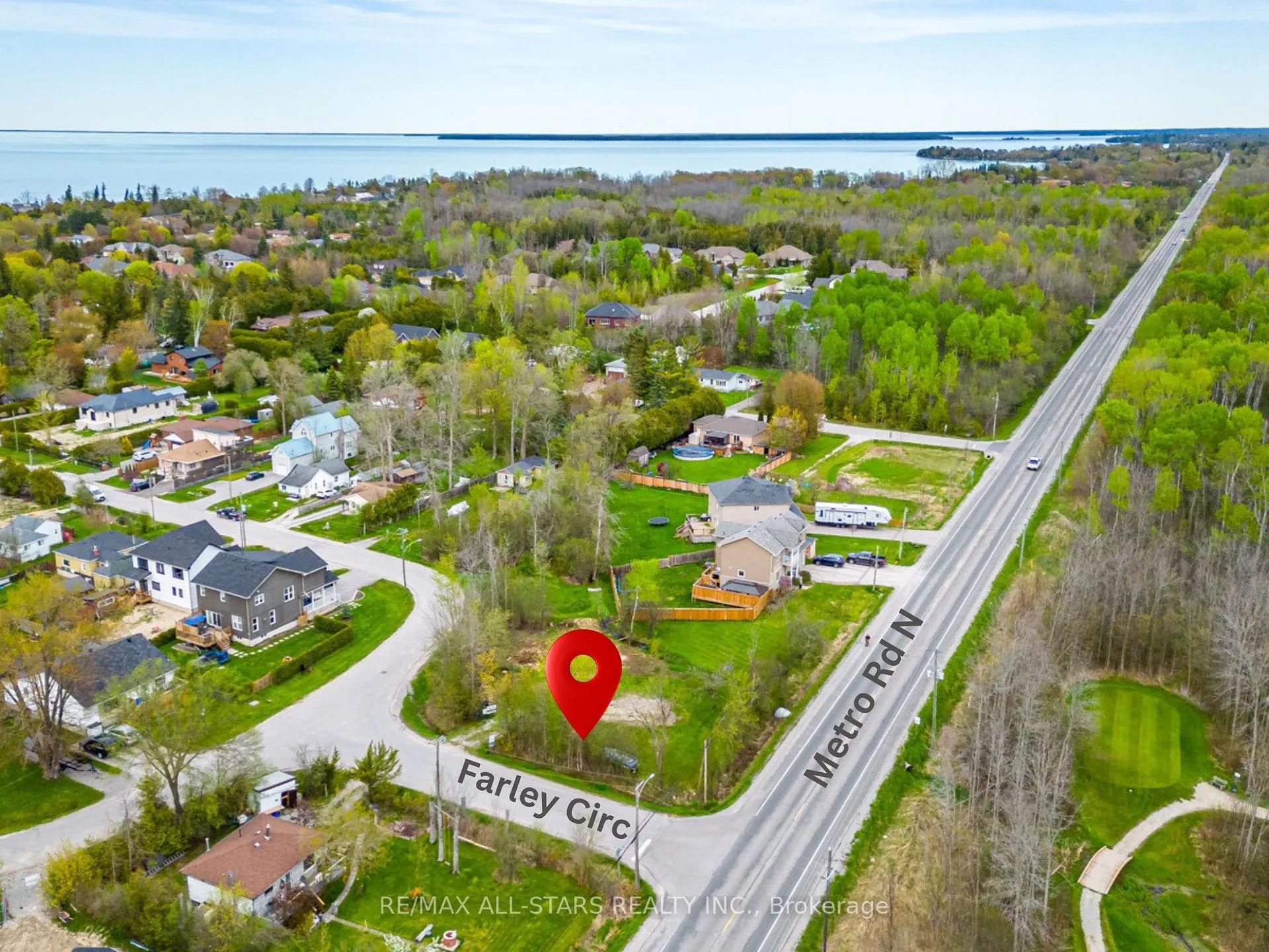 Photo 7 of Farley Circle, Georgina, Historic Lakeshore Communities — HOMEH