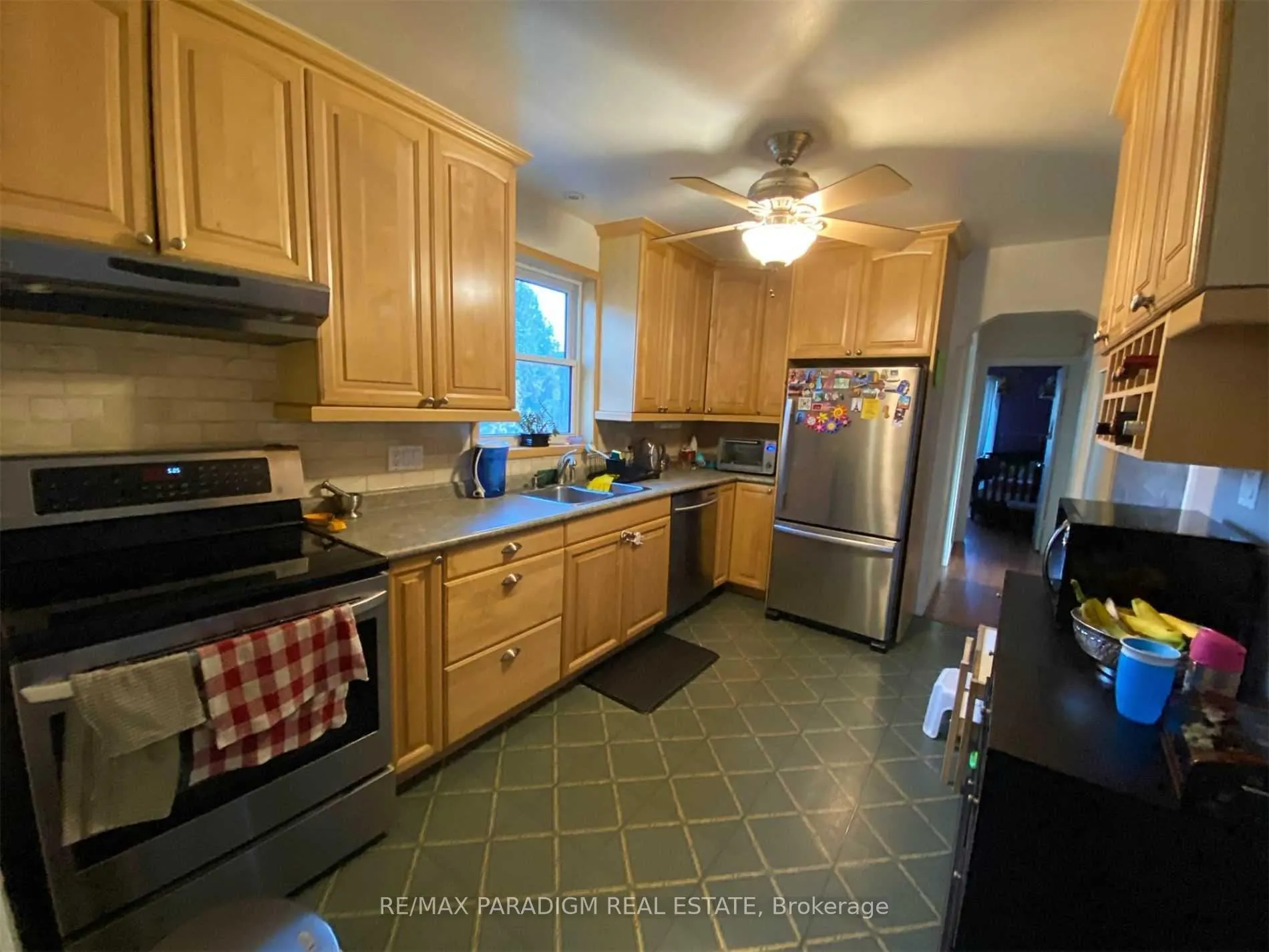 Photo 7 of 21 Fieldway Road, Etobicoke, Islington-City Centre West — HOMEH