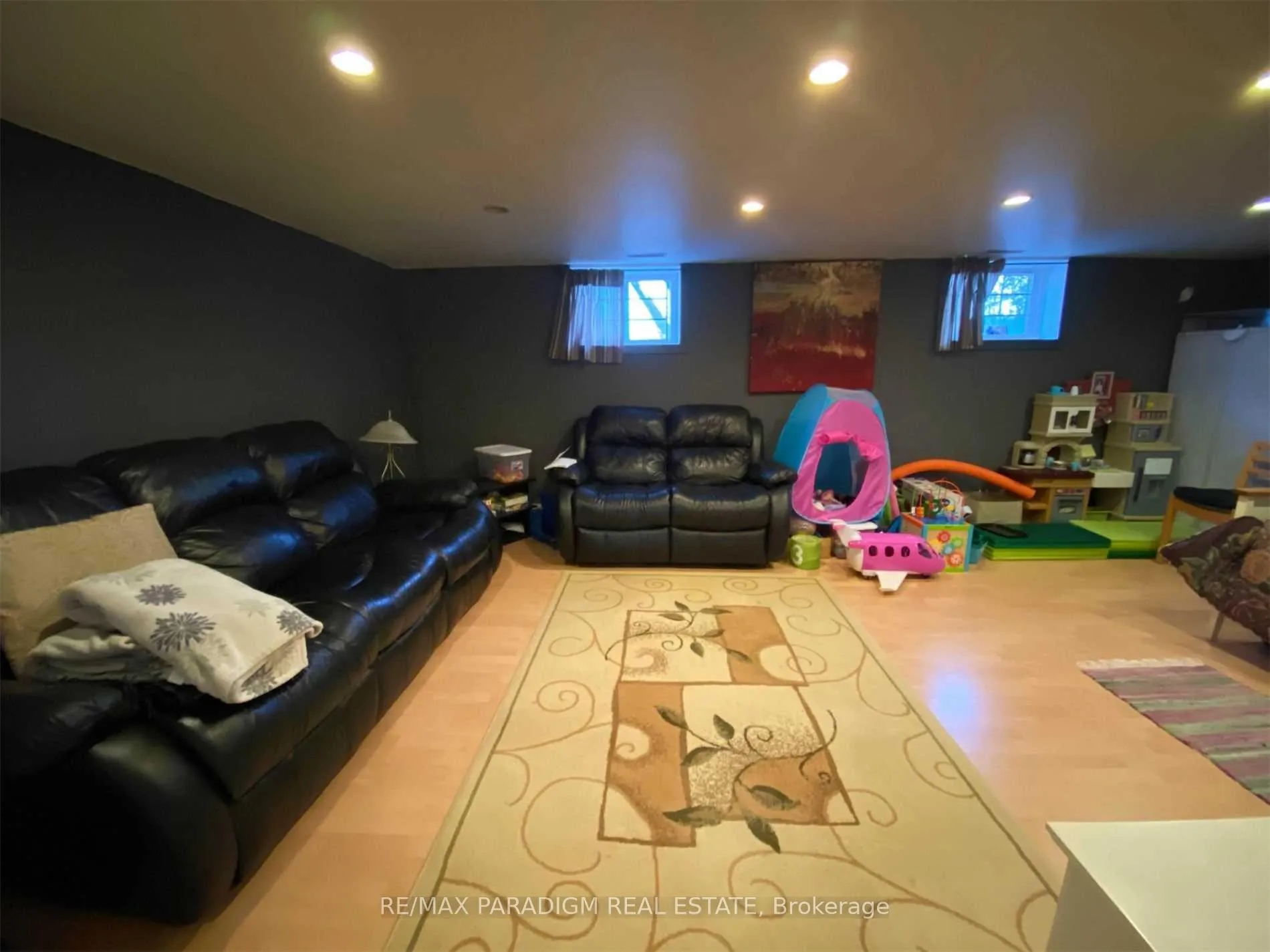 Photo 10 of 21 Fieldway Road, Etobicoke, Islington-City Centre West — HOMEH