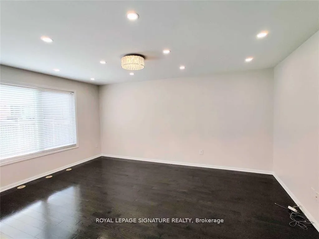 Photo 5 of 180 Mcdougall Crossing, Milton, Harrison — HOMEH