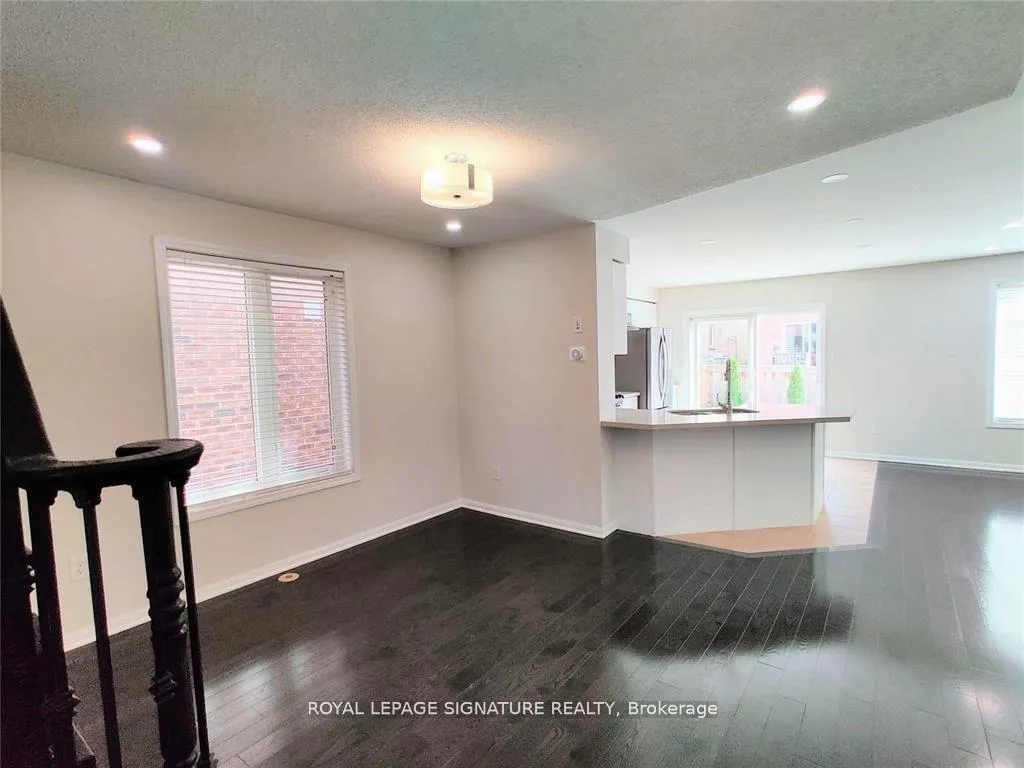 Photo 6 of 180 Mcdougall Crossing, Milton, Harrison — HOMEH