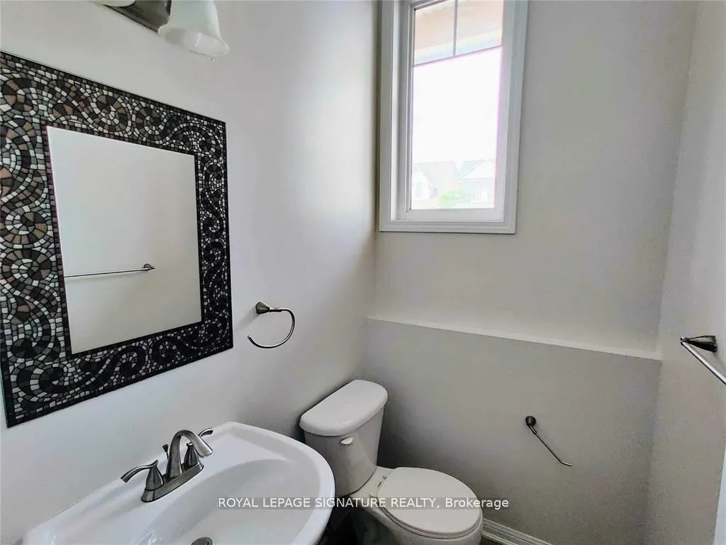 Photo 7 of 180 Mcdougall Crossing, Milton, Harrison — HOMEH