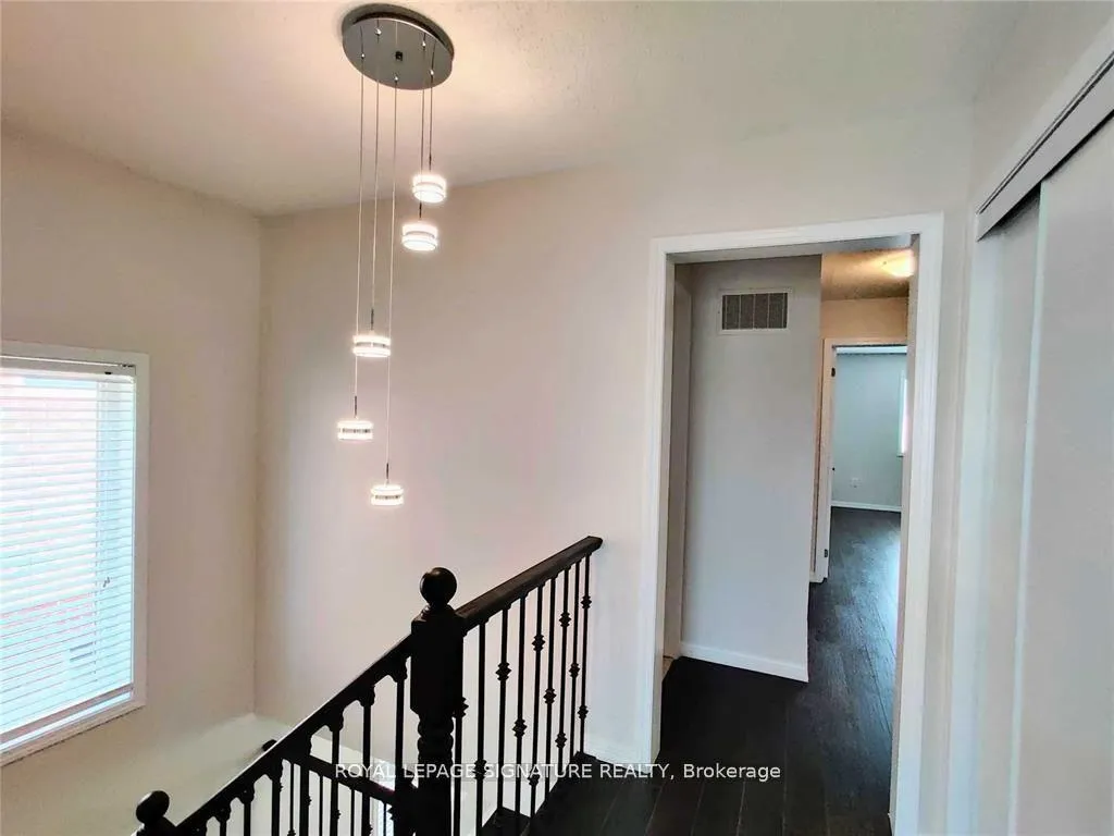 Photo 8 of 180 Mcdougall Crossing, Milton, Harrison — HOMEH