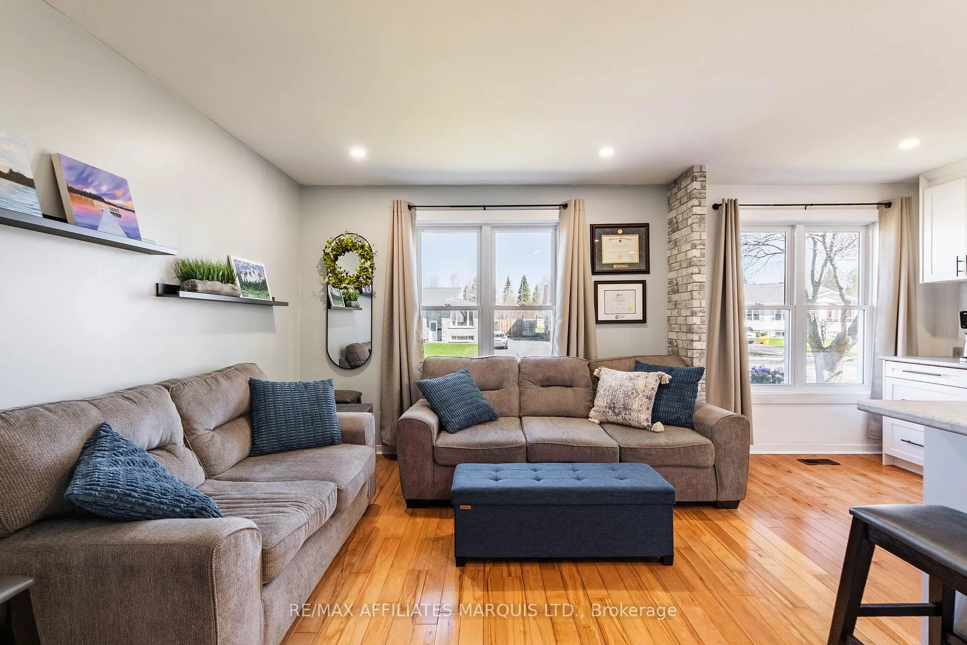 Photo 6 of 124 Northwoods Crescent, Cornwall — HOMEH