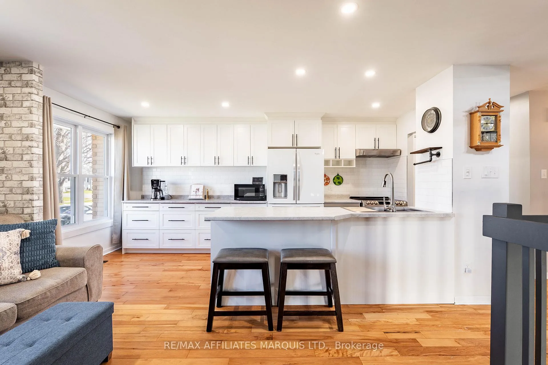 Photo 12 of 124 Northwoods Crescent, Cornwall — HOMEH