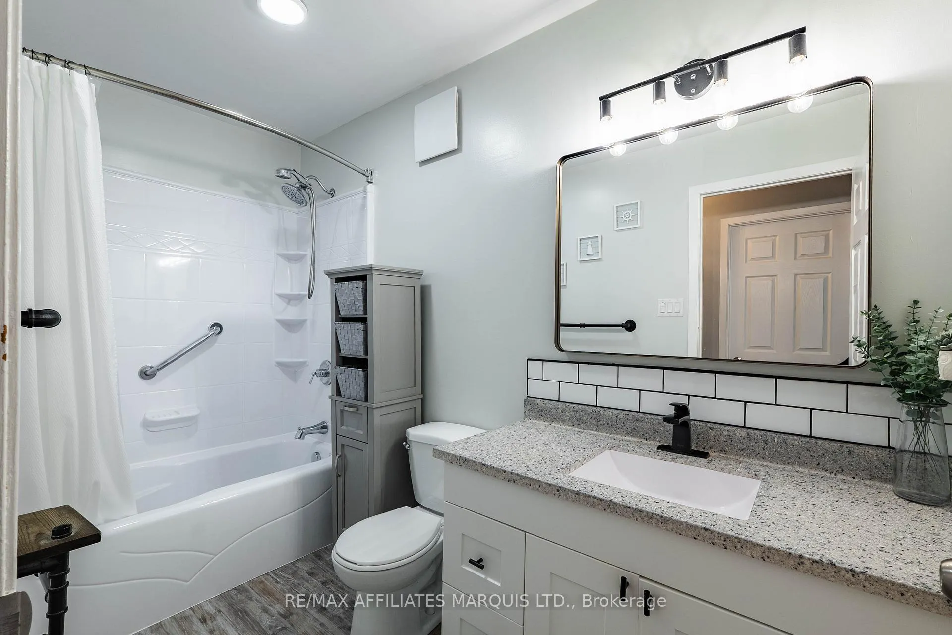 Photo 20 of 124 Northwoods Crescent, Cornwall — HOMEH