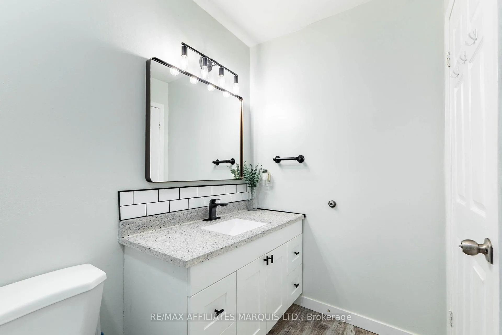 Photo 22 of 124 Northwoods Crescent, Cornwall — HOMEH