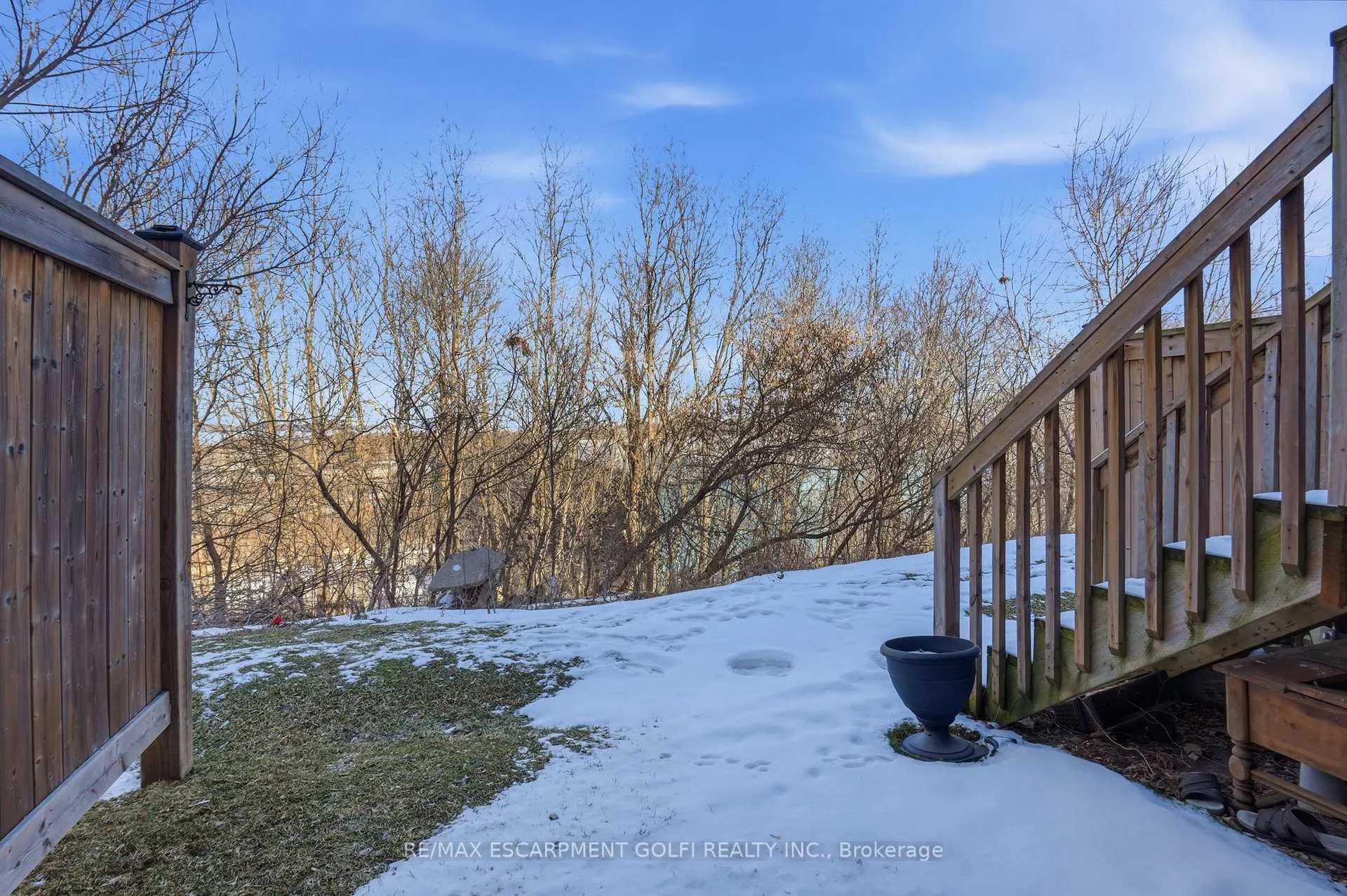 Photo 24 of Unit 26, 290 Barton Street W, Hamilton, Strathcona — HOMEH