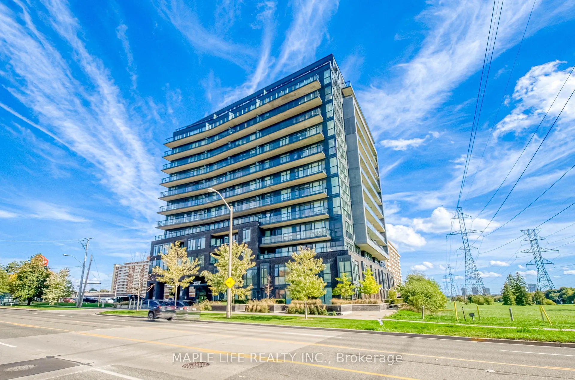 Front of Unit 804, 3237 Bayview Avenue