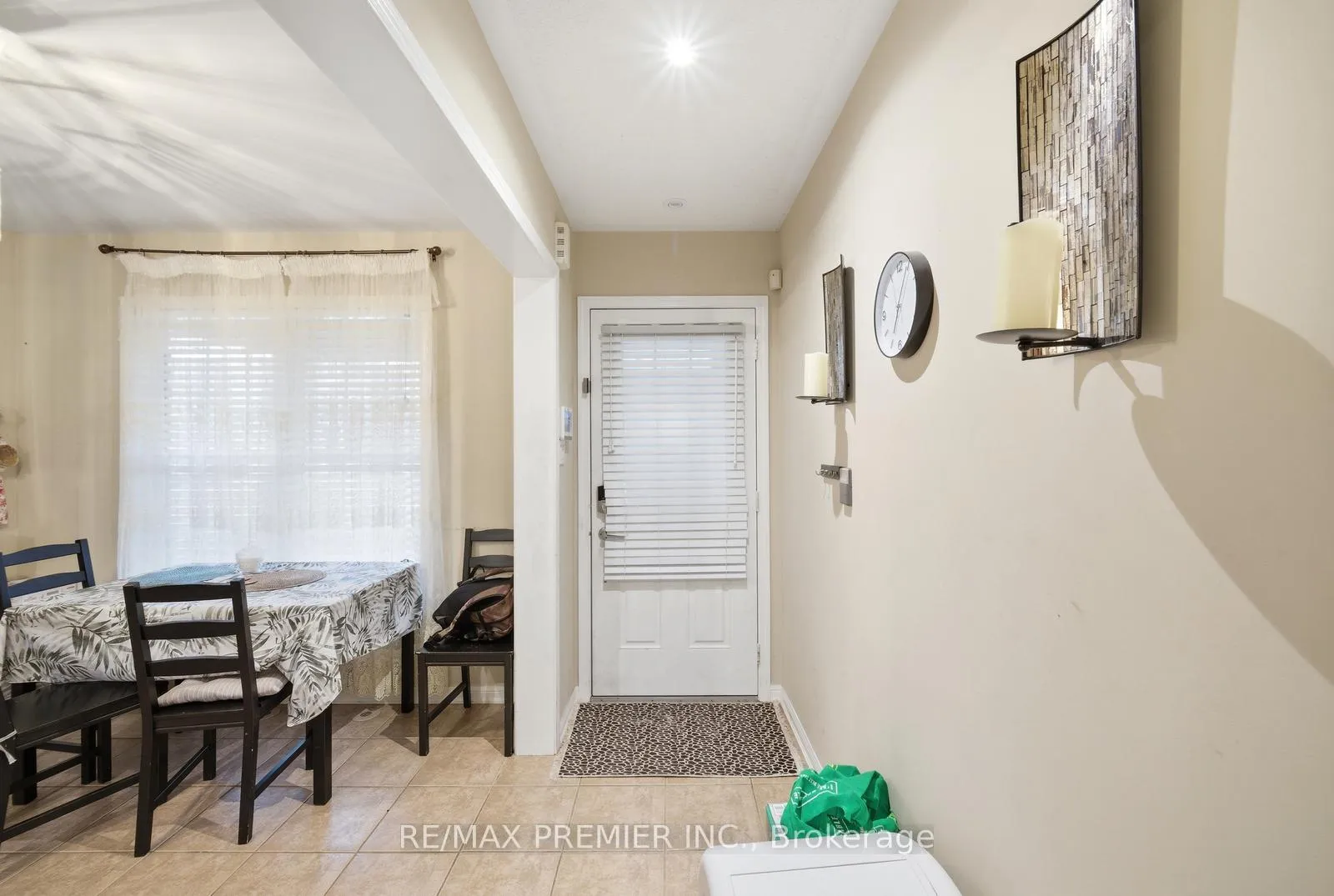 Photo 5 of 922 Hepburn Road, Milton, Coates — HOMEH