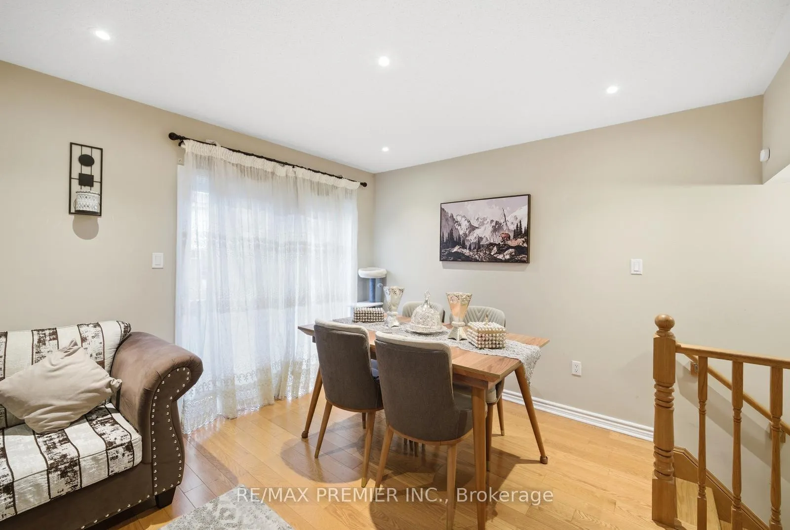 Photo 12 of 922 Hepburn Road, Milton, Coates — HOMEH