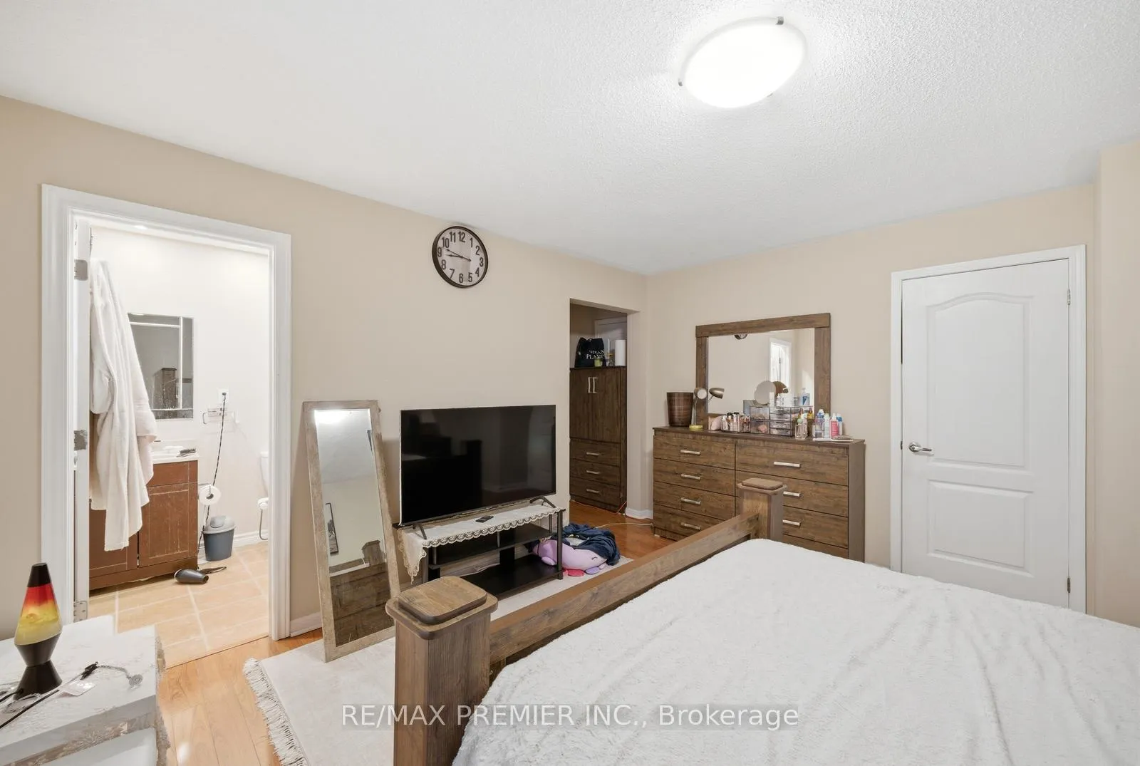 Photo 22 of 922 Hepburn Road, Milton, Coates — HOMEH