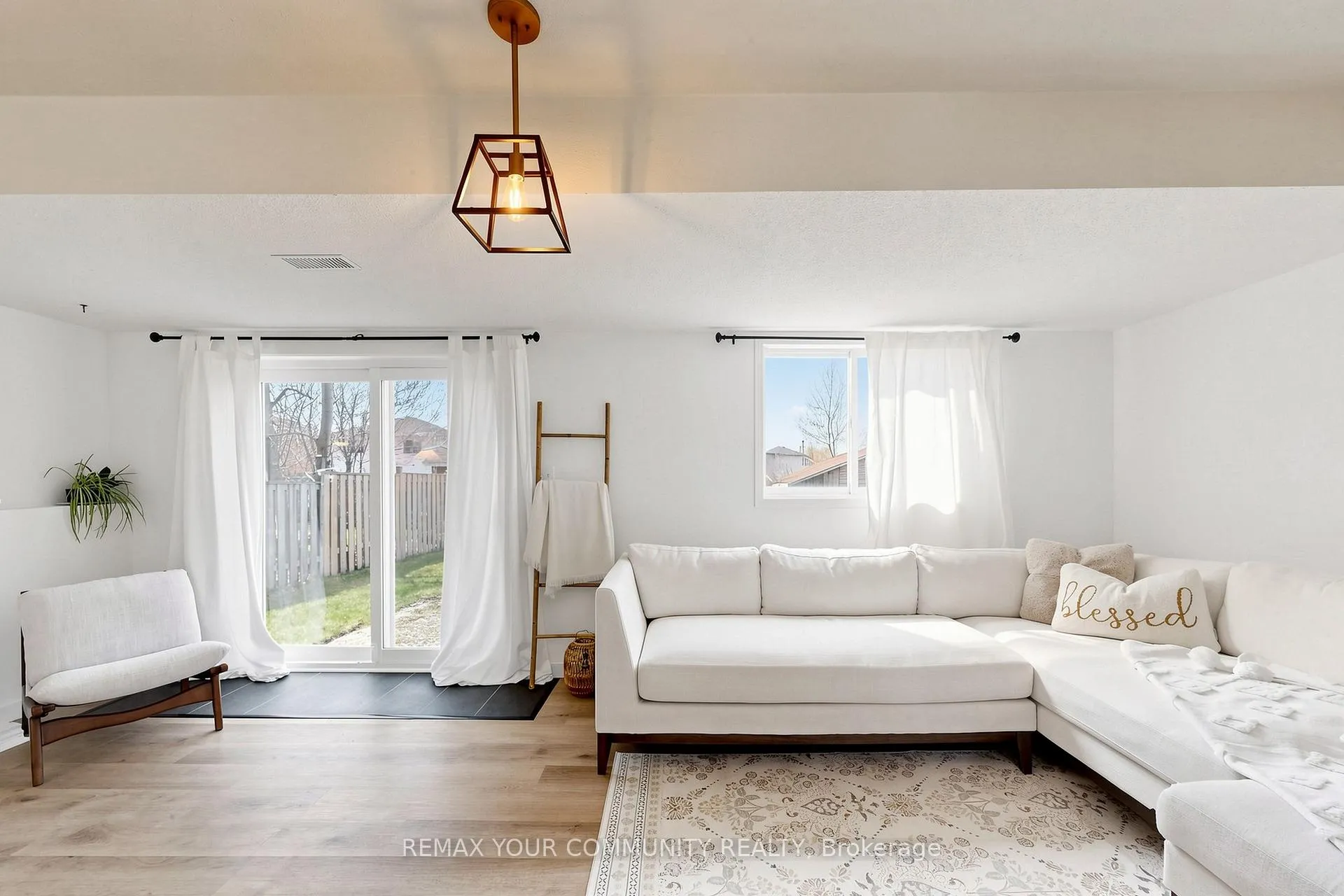Photo 3 of 91 Columbia Road, Barrie, Holly — HOMEH