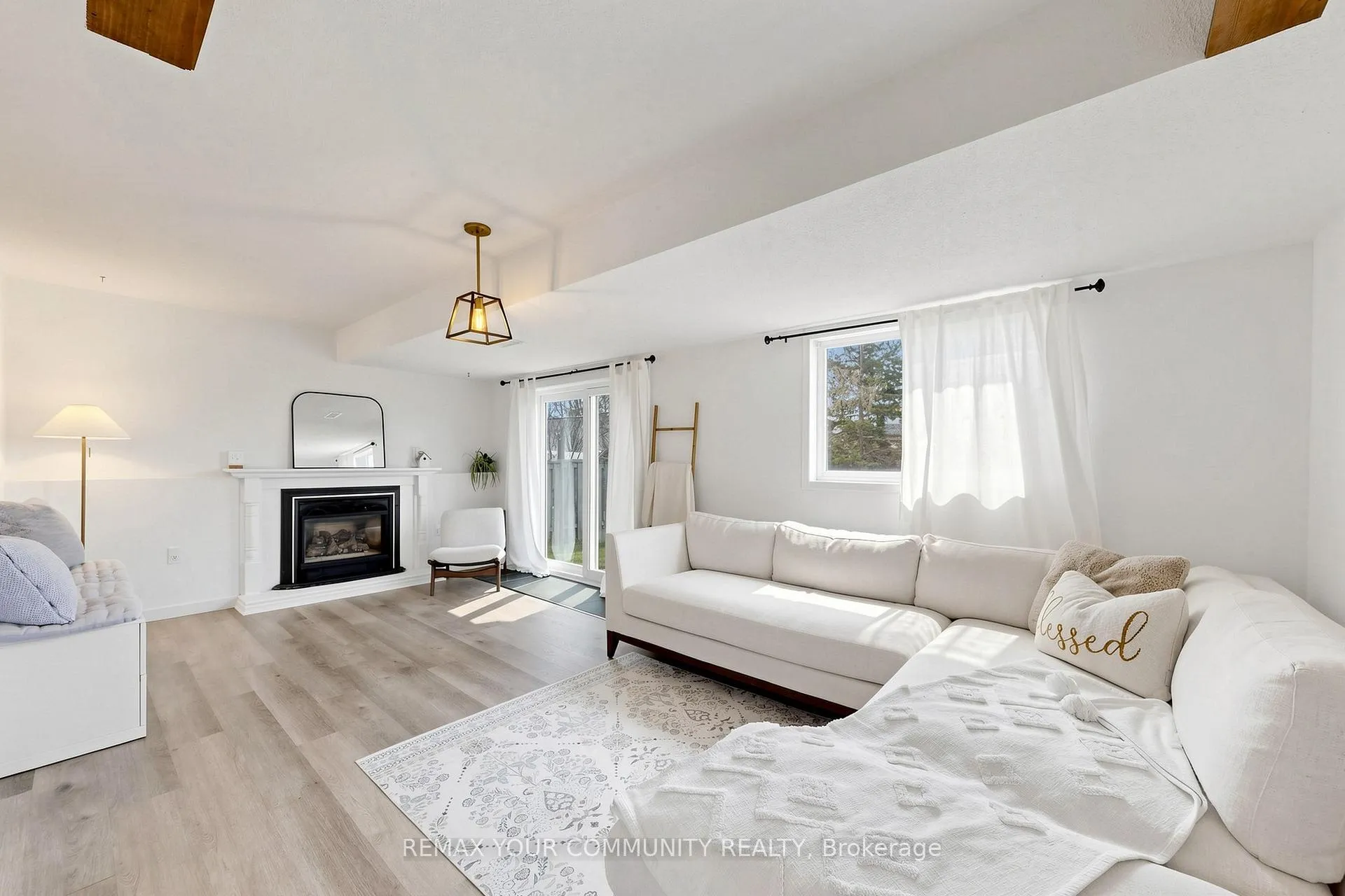 Photo 4 of 91 Columbia Road, Barrie, Holly — HOMEH