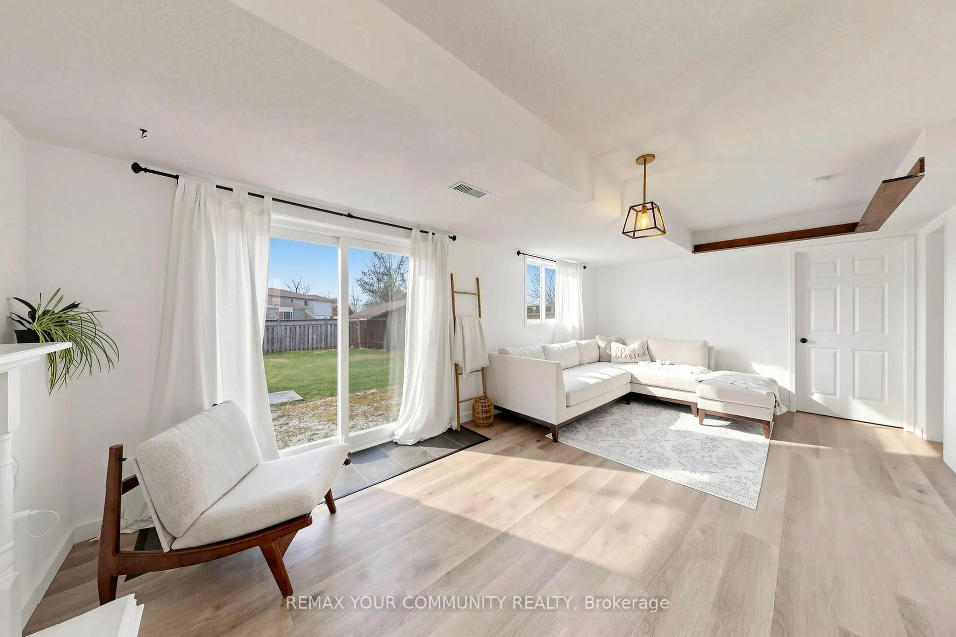 Photo 6 of 91 Columbia Road, Barrie, Holly — HOMEH