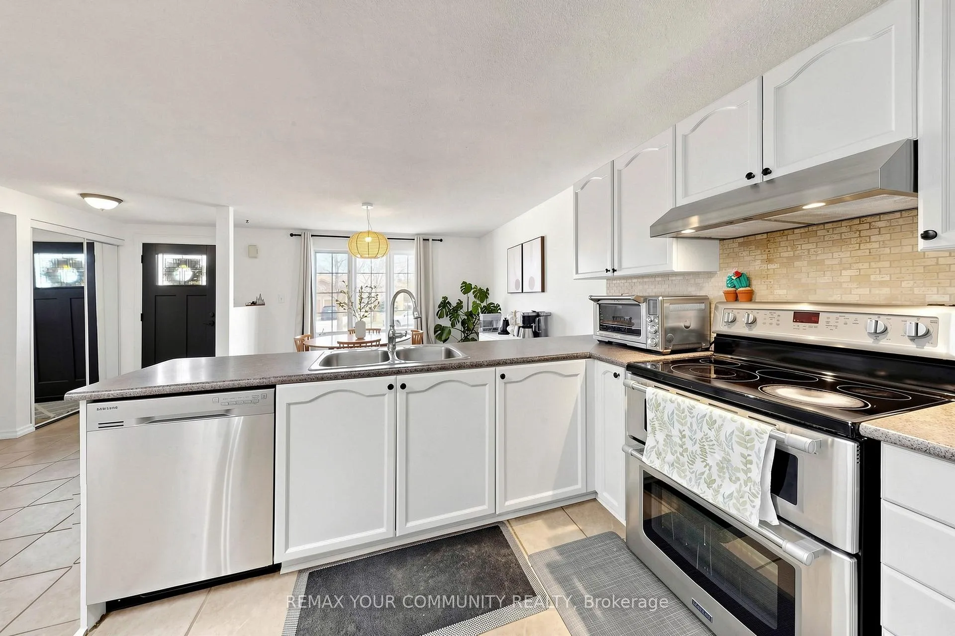 Photo 17 of 91 Columbia Road, Barrie, Holly — HOMEH