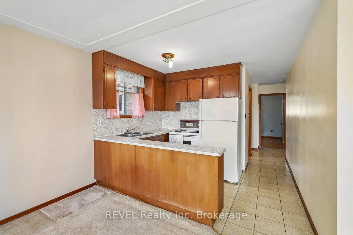 Photo 4 of 547 Quebec Street, Hamilton, Parkview — HOMEH