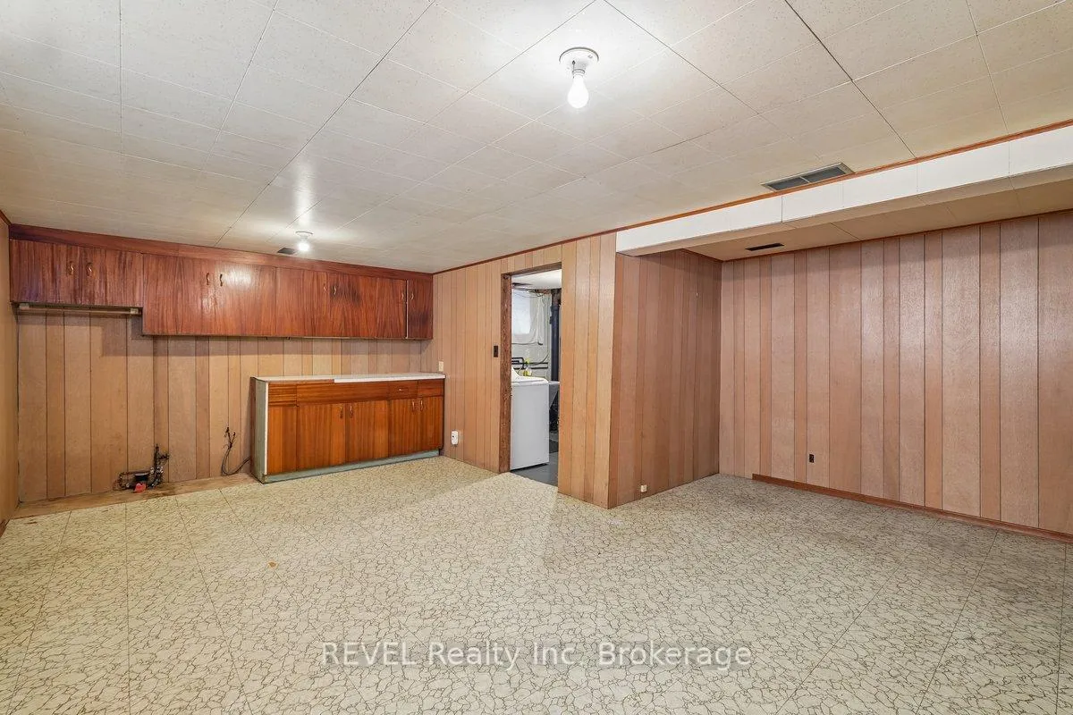Photo 11 of 547 Quebec Street, Hamilton, Parkview — HOMEH