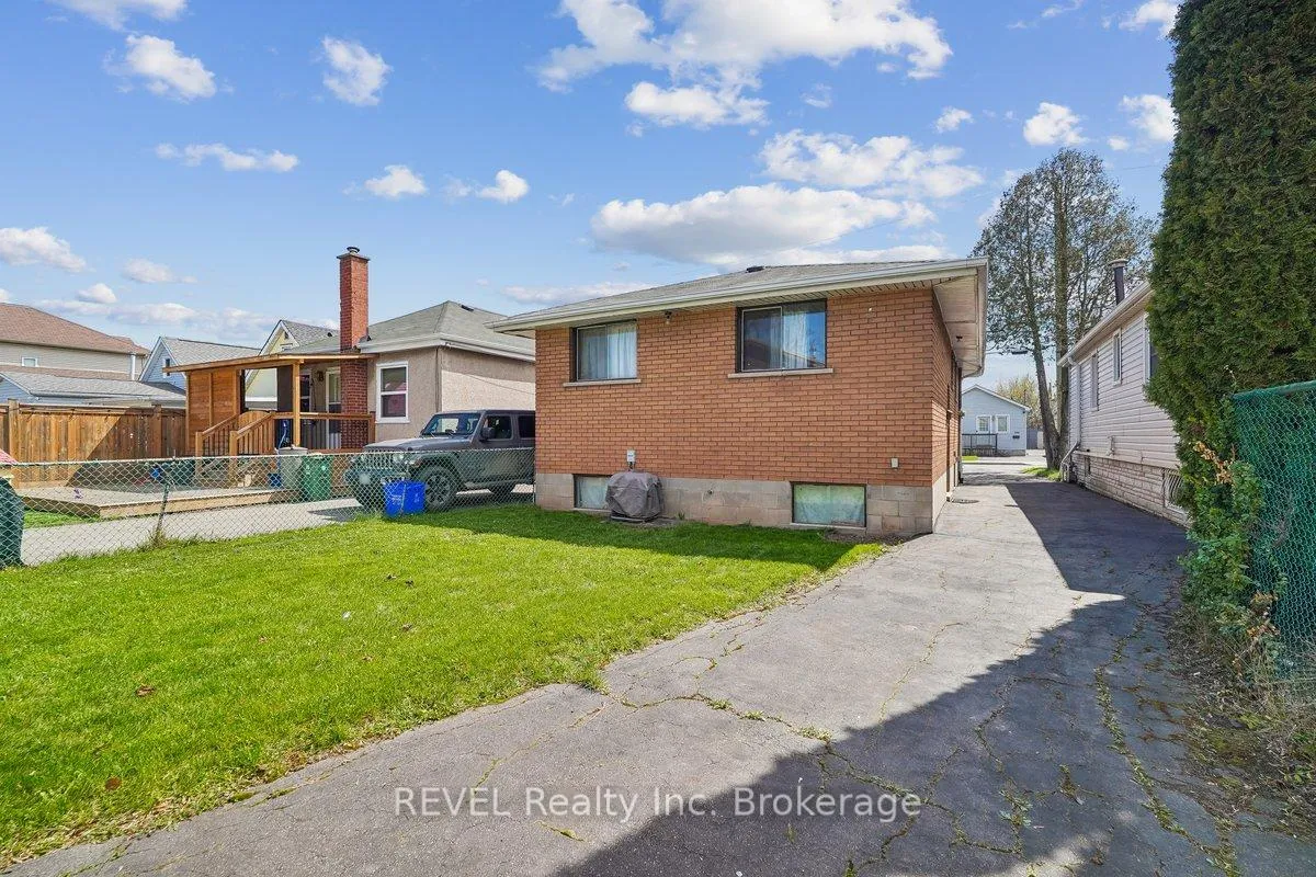 Photo 13 of 547 Quebec Street, Hamilton, Parkview — HOMEH