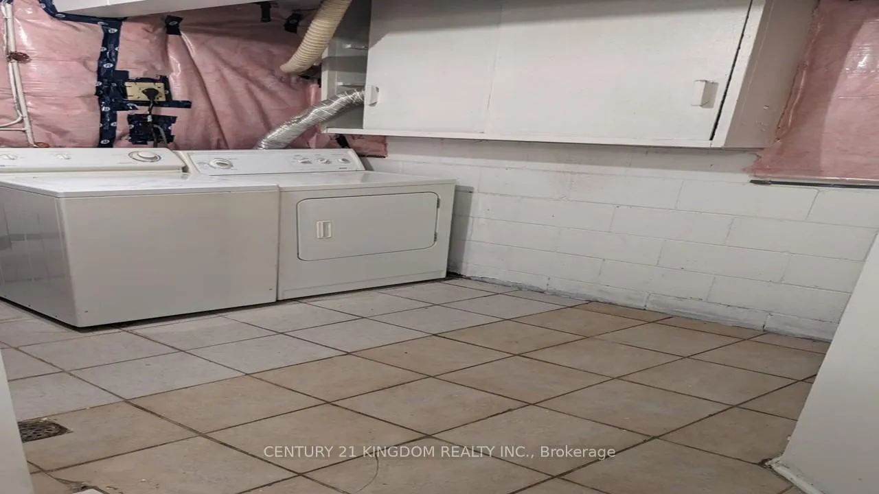 Photo 3 of Unit Basement, 10 Shoreview Drive, Scarborough, West Hill — HOMEH