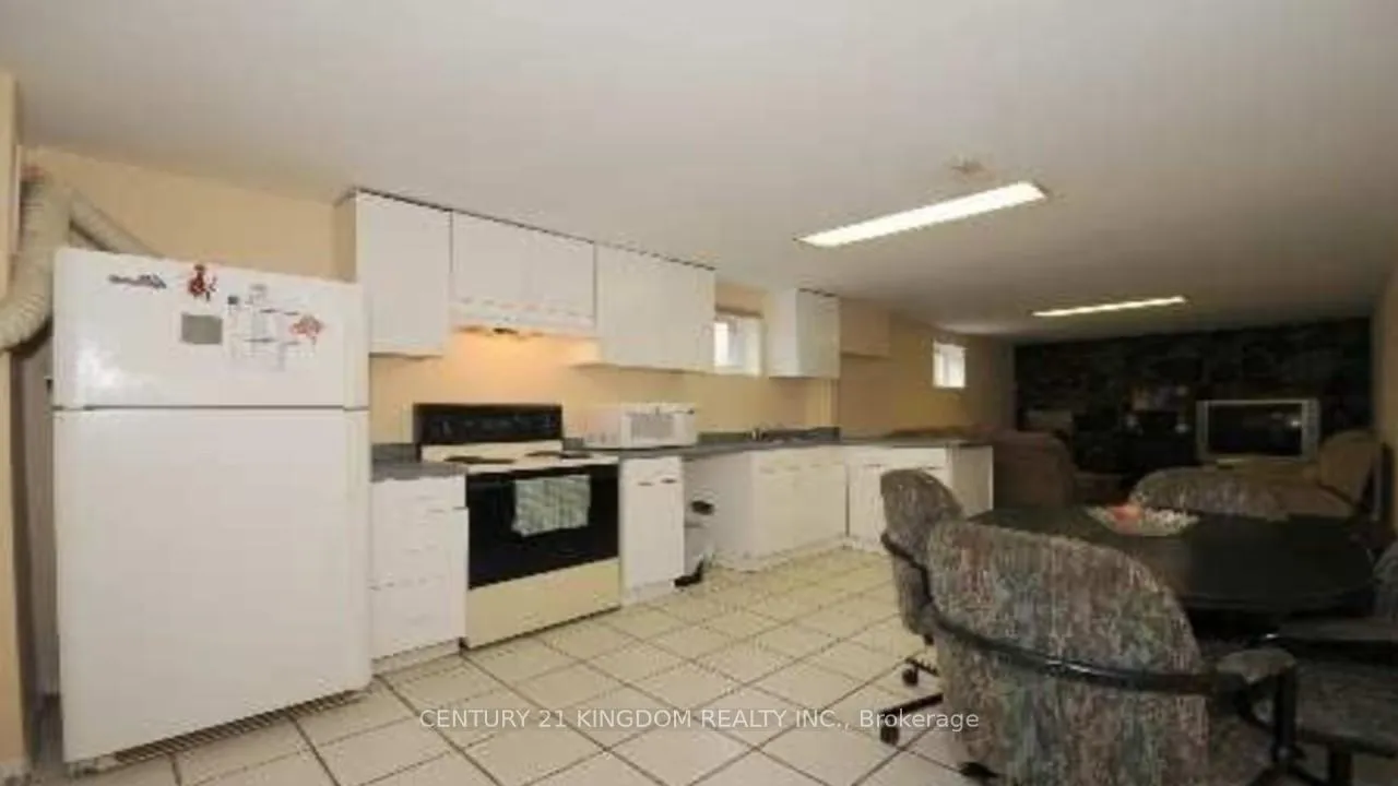 Photo 8 of Unit Basement, 10 Shoreview Drive, Scarborough, West Hill — HOMEH