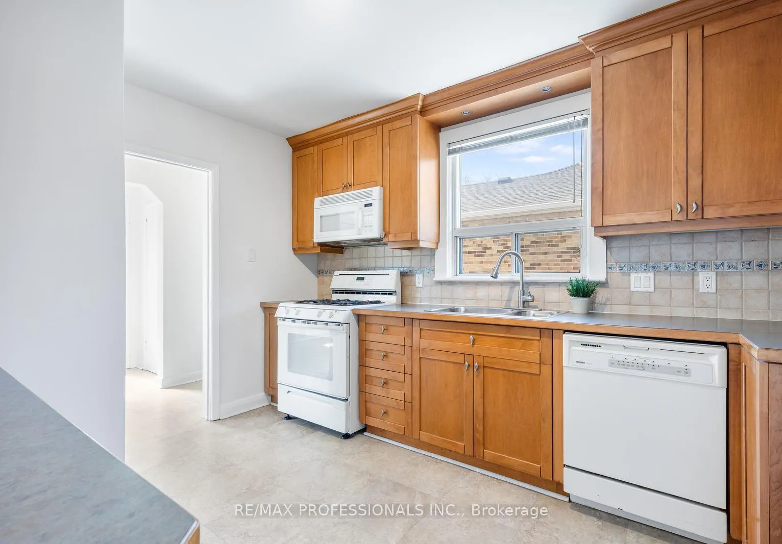 Photo 9 of 25 Charleston Road, Etobicoke, Islington-City Centre West — HOMEH