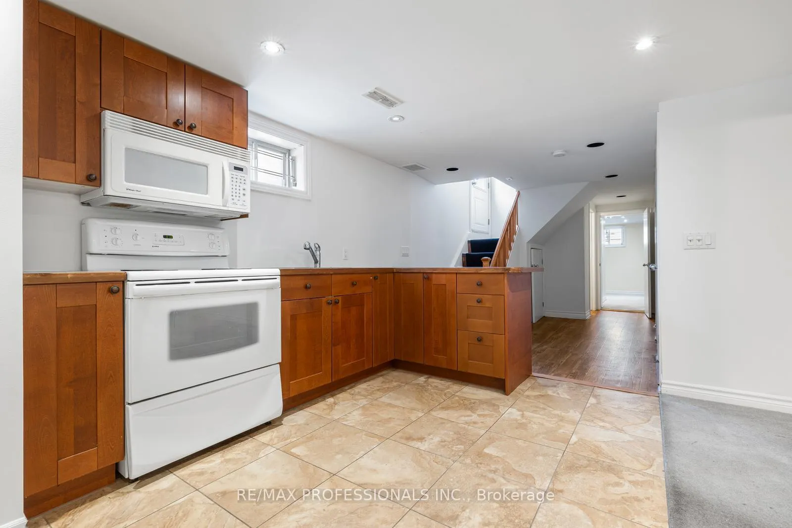 Photo 16 of 25 Charleston Road, Etobicoke, Islington-City Centre West — HOMEH