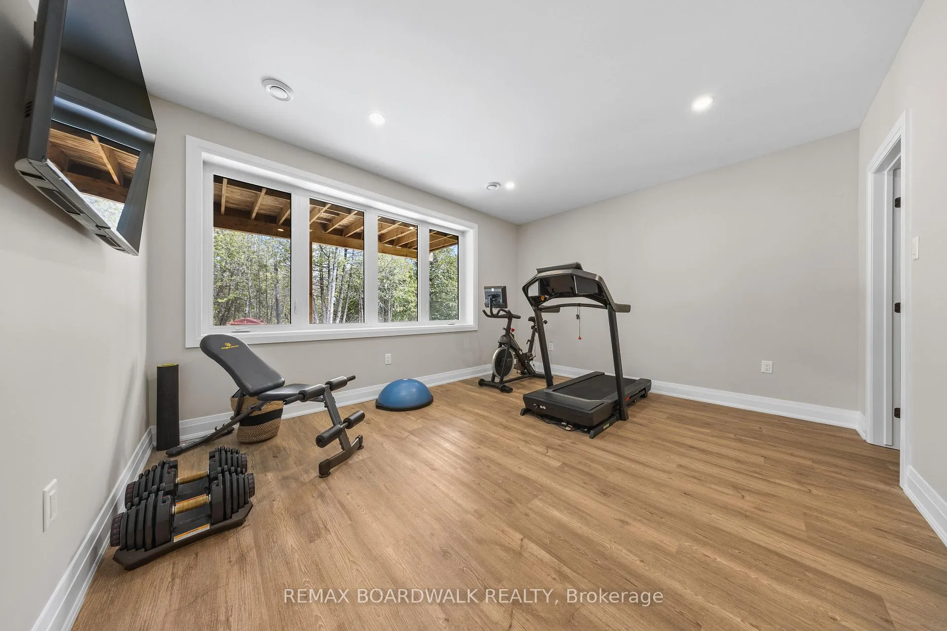 Photo 34 of 104 Stonewood Drive, Beckwith, Beckwith Twp — HOMEH