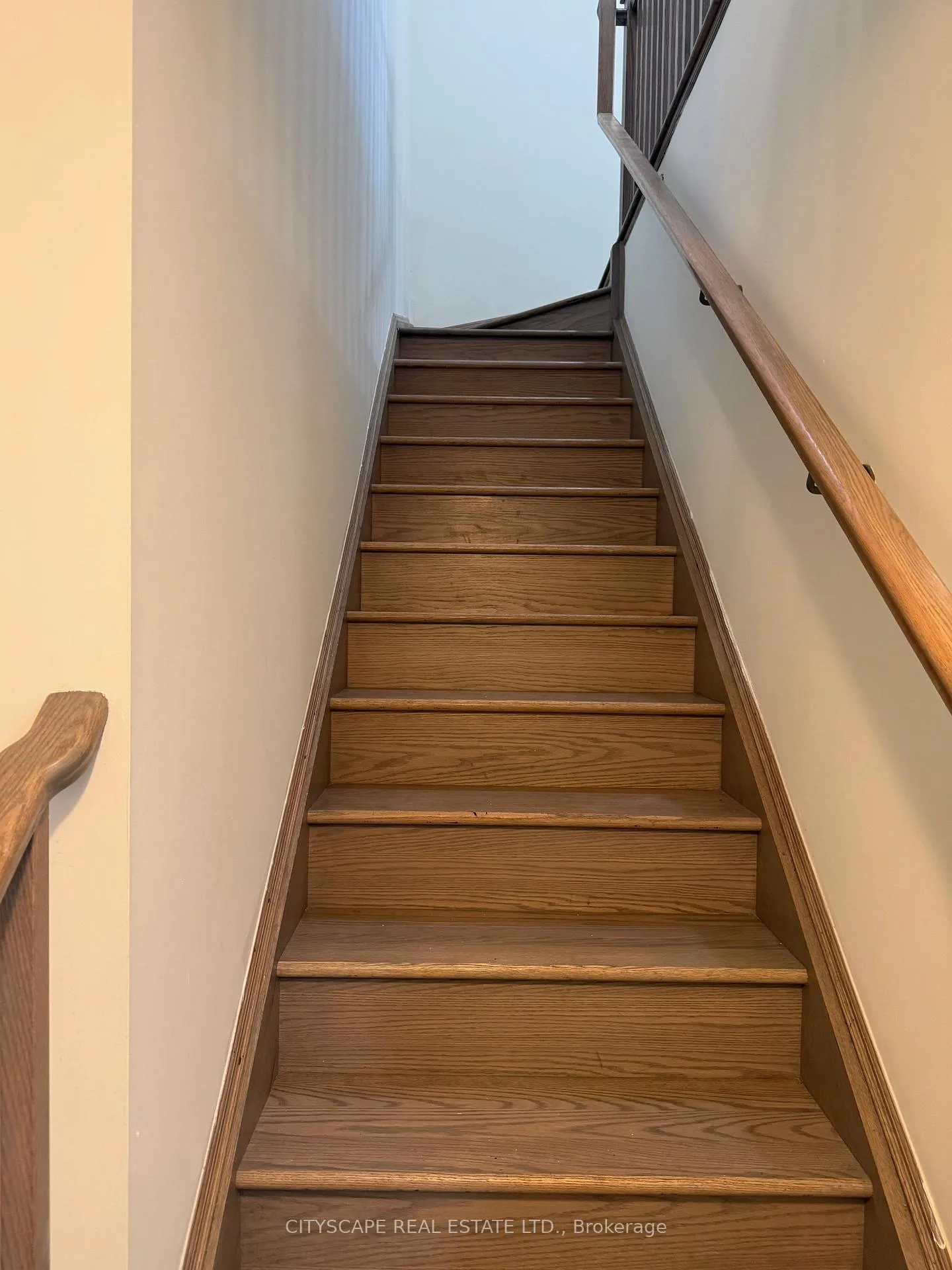Photo 3 of Unit 604, 1148 Dragonfly Avenue, Pickering, Rural Pickering — HOMEH