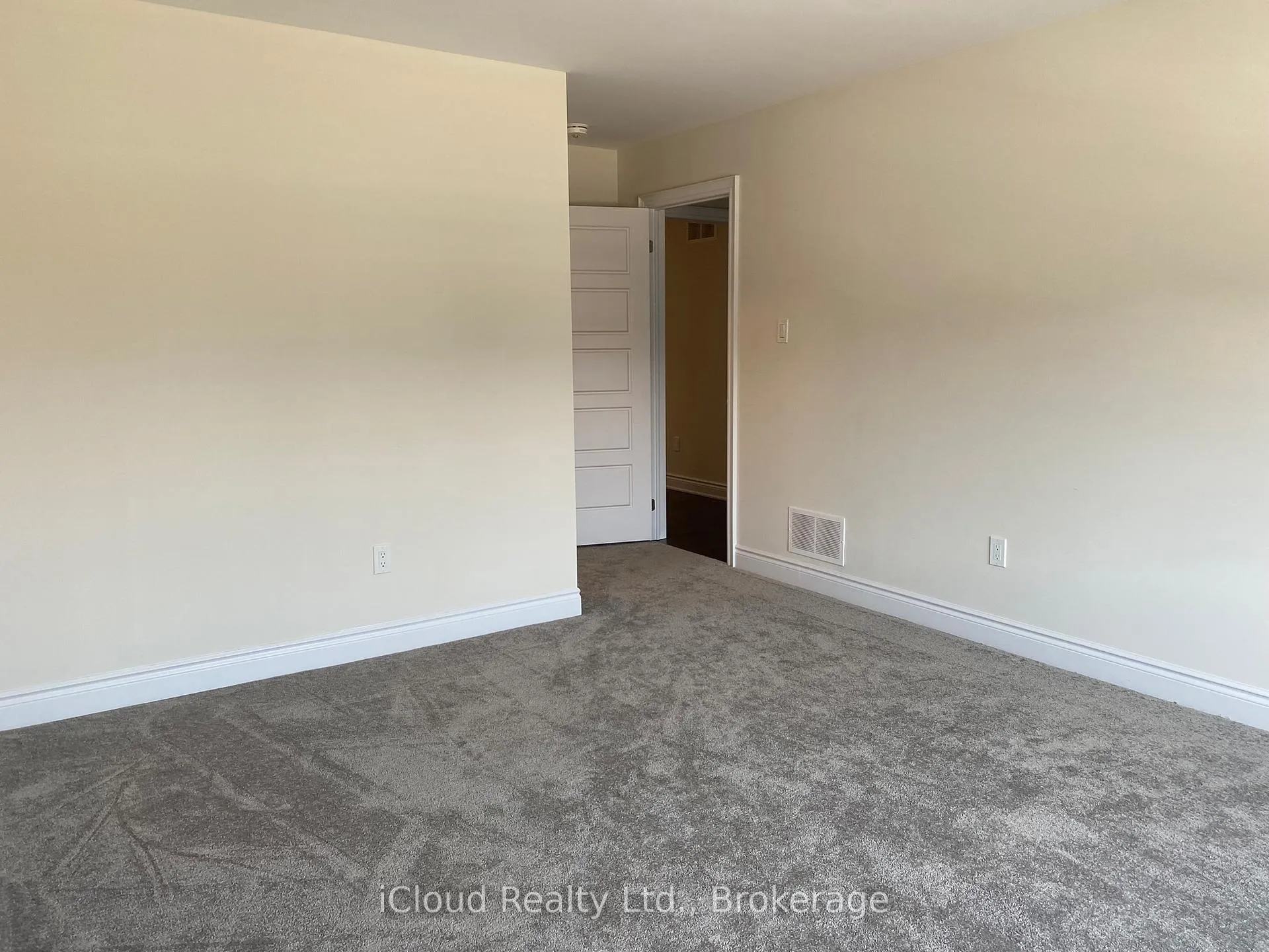 Photo 4 of Unit Upper Unit, 142 David Street, Haldimand — HOMEH