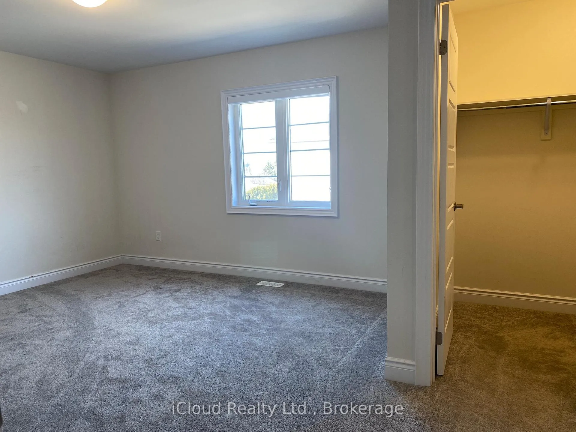 Photo 6 of Unit Upper Unit, 142 David Street, Haldimand — HOMEH