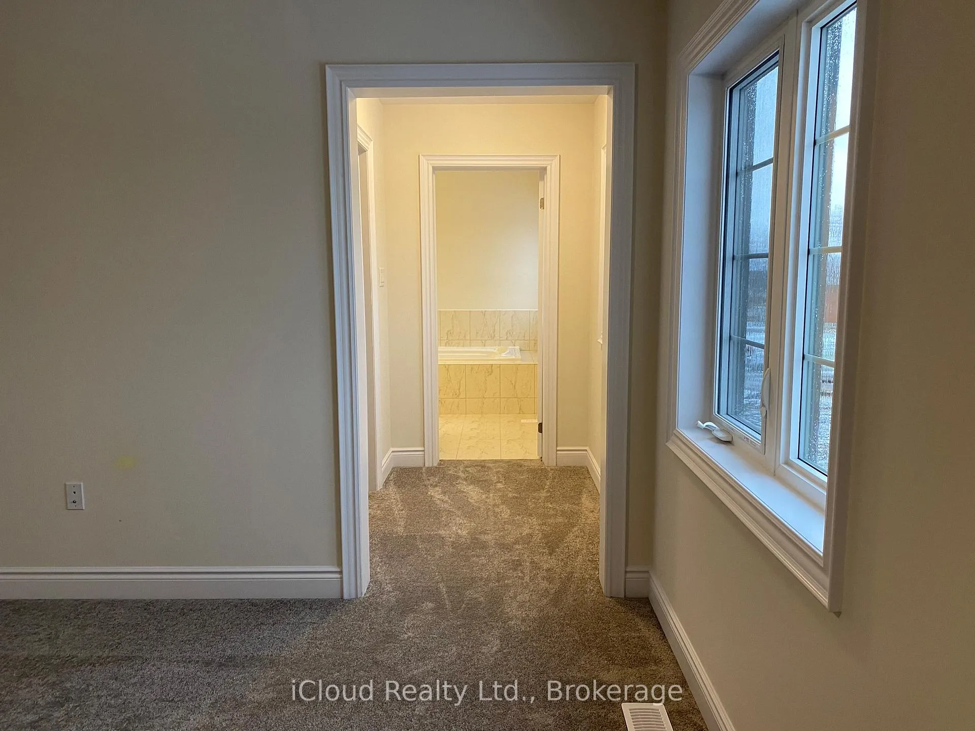 Photo 7 of Unit Upper Unit, 142 David Street, Haldimand — HOMEH